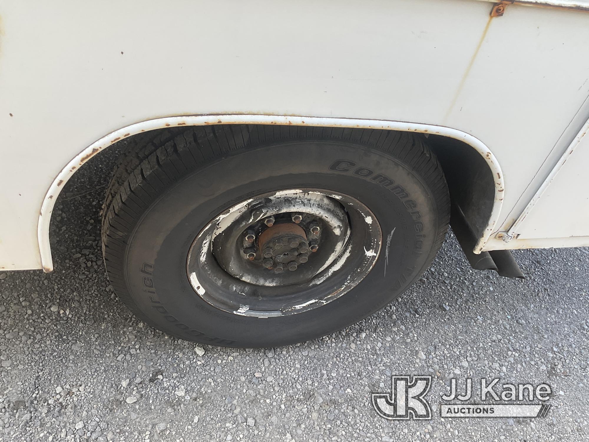 (Jurupa Valley, CA) 1988 GMC R3500 Cab & Chassis Not Running, Stripped of Parts