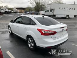 (Jurupa Valley, CA) 2014 Ford Focus 4-Door Sedan Runs & Moves