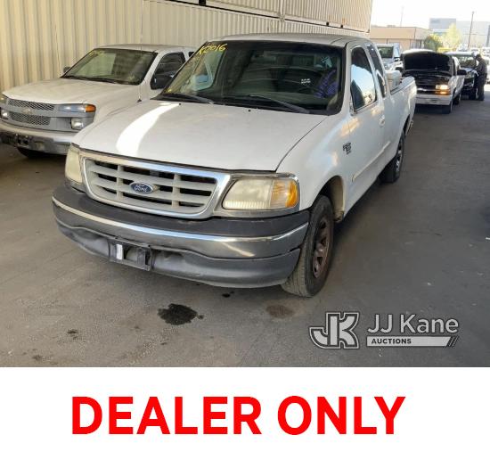 (Jurupa Valley, CA) 2000 Ford F-150 Extended-Cab Pickup Truck Runs & Moves, Check Engine Light Is On