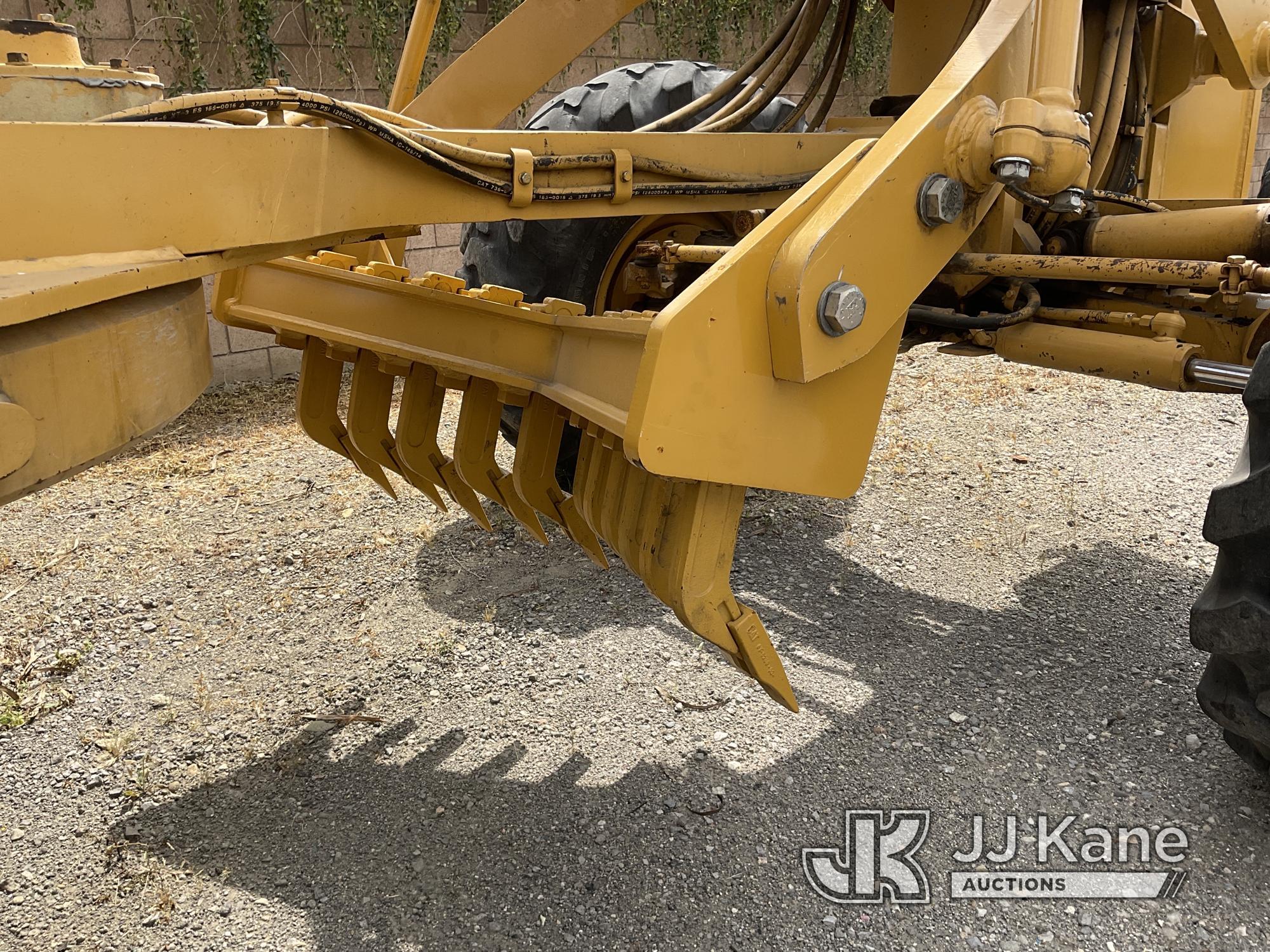 (Jurupa Valley, CA) 2004 CAT 143H Motor Grader Runs, Moves, operates