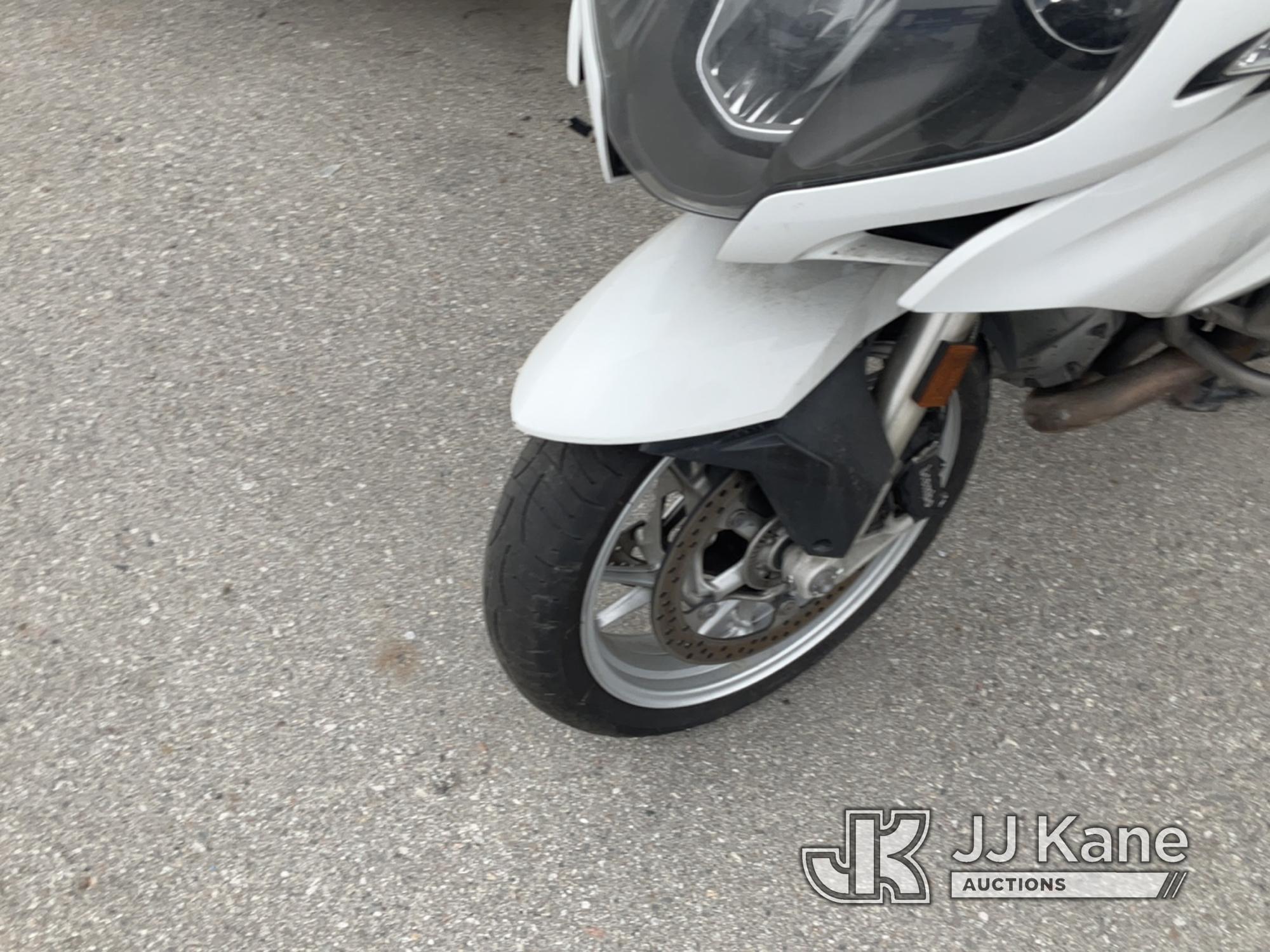 (Jurupa Valley, CA) 2015 BMW R1200RT Motorcycle Not Running , No Key