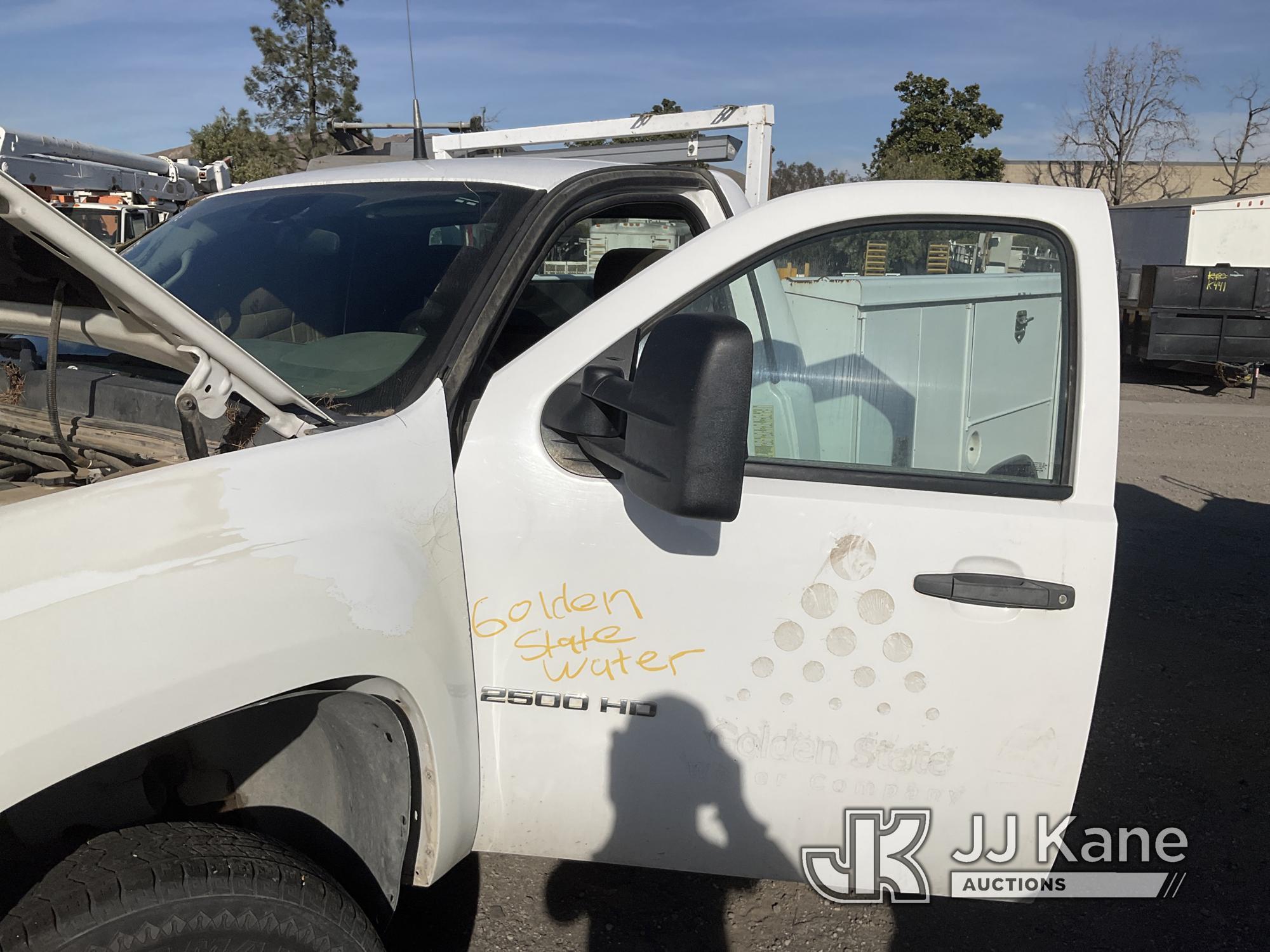 (Jurupa Valley, CA) 2011 GMC Sierra 2500HD Service Truck Not Running, Cranks, Will Not Start, Passen