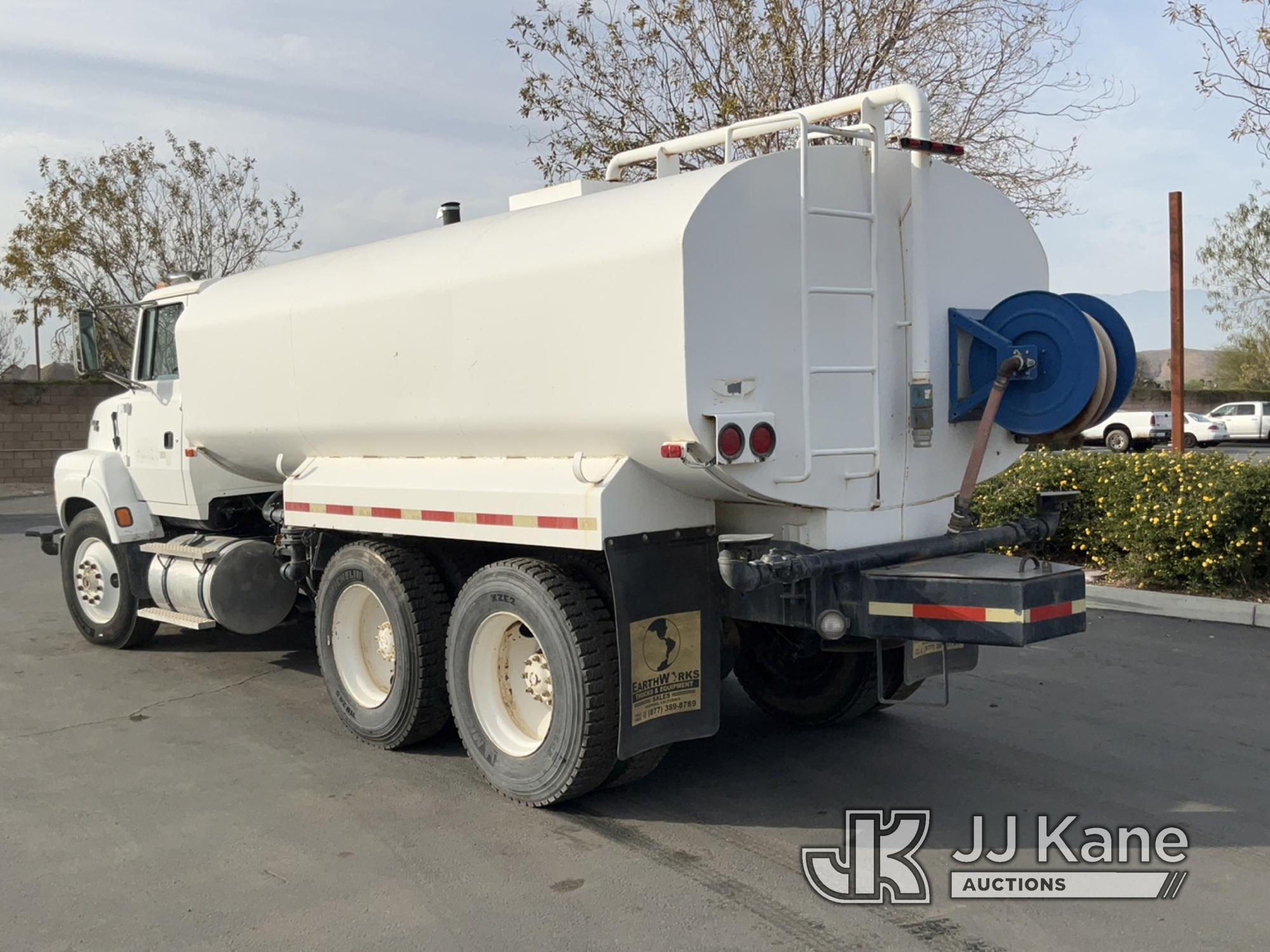 (Jurupa Valley, CA) 1994 Ford L9000 Aeromax T/A Water Truck Runs & Operates