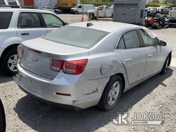 (Jurupa Valley, CA) 2015 Chevrolet Malibu LS 4-Door Sedan Not Running , Wrecked, Paint Damage, Body