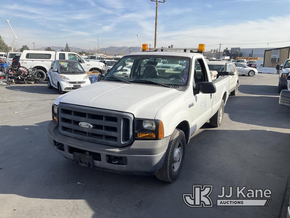 (Jurupa Valley, CA) 2007 Ford F250 Pickup Truck Runs & Moves