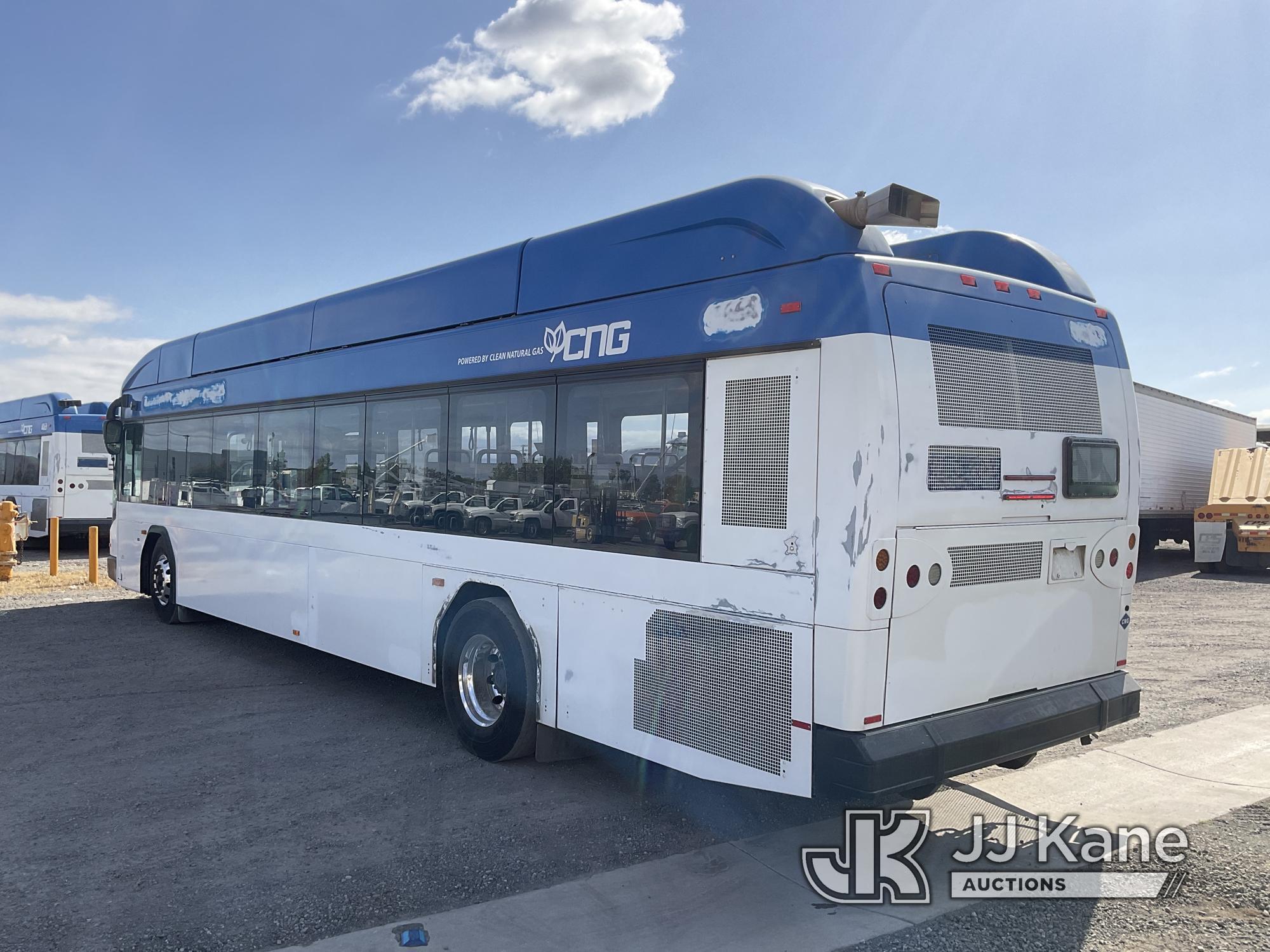 (Jurupa Valley, CA) 2013 Gillig Low Floor Bus Runs & Moves