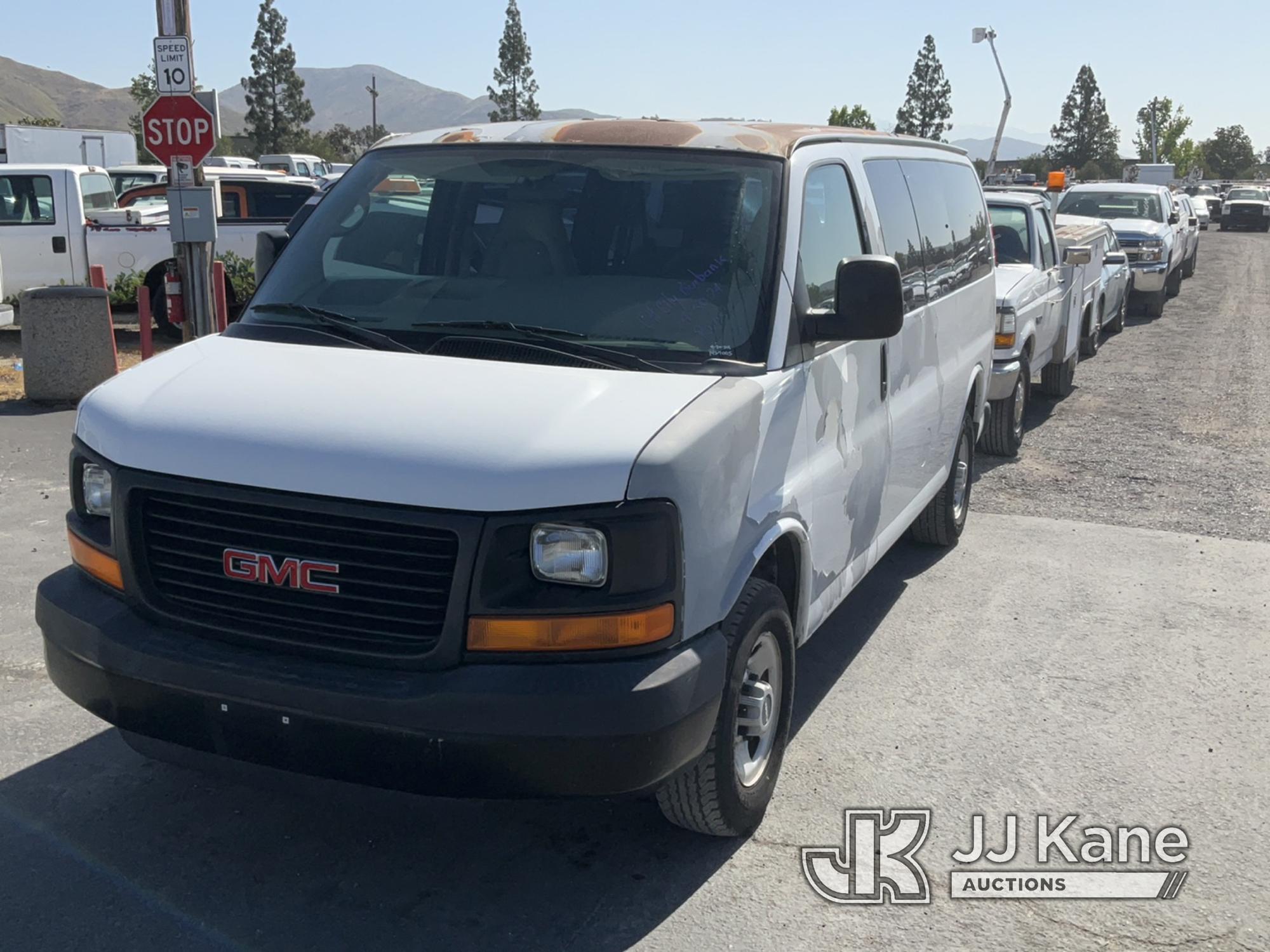 (Jurupa Valley, CA) 2007 GMC Savana G2500 Sports Van Runs & Moves, Paint Damage, Body Rust