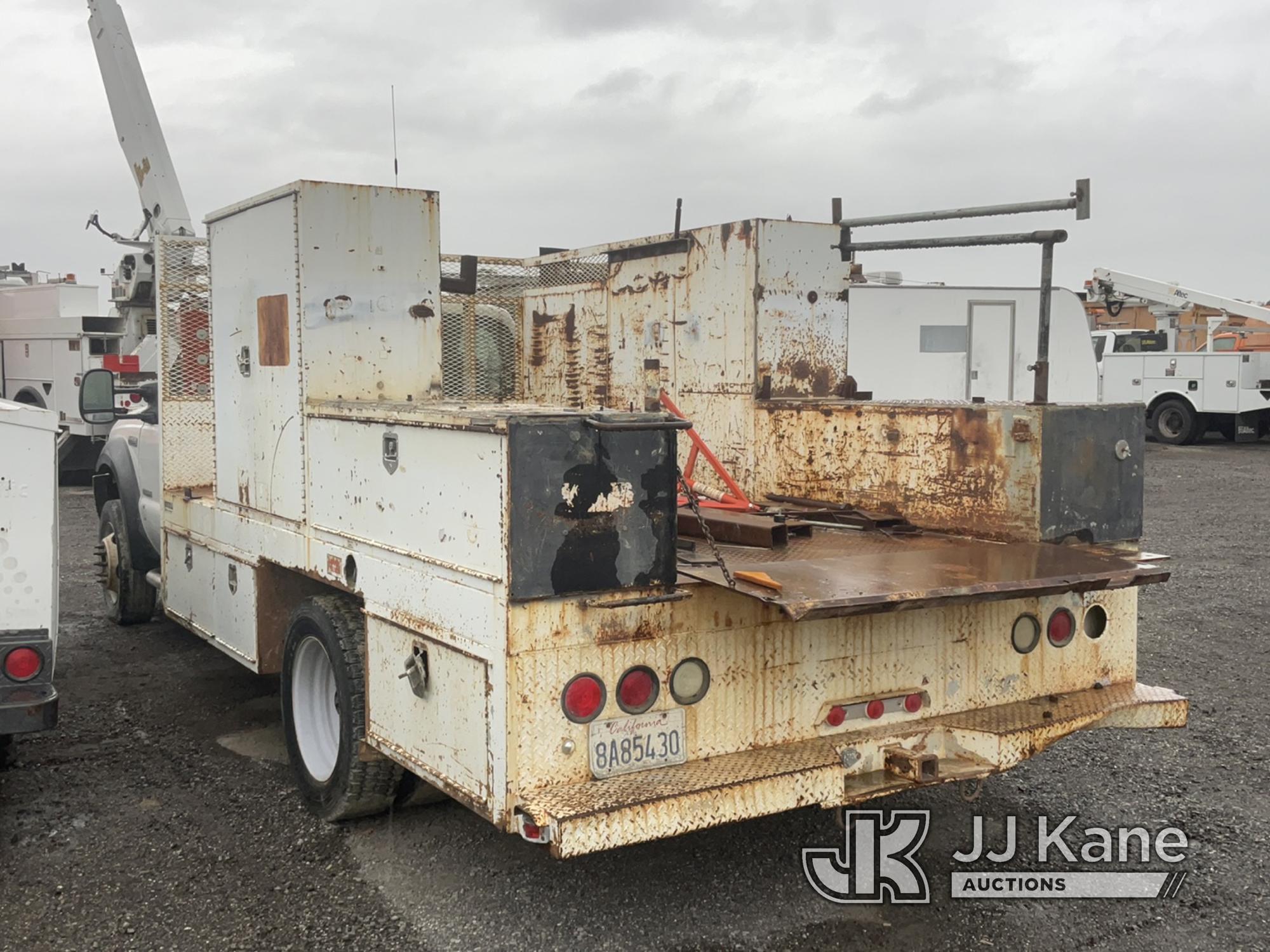 (Jurupa Valley, CA) 2005 Ford F450 Utility Truck Not Running, Engine Will Not Turn Over, Interior St