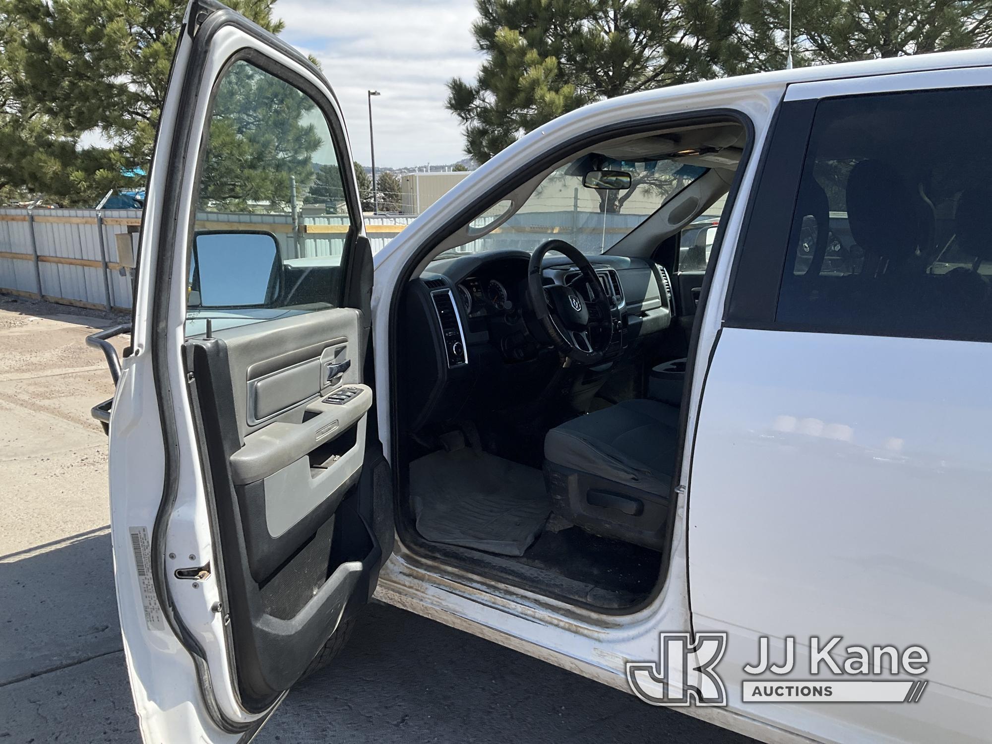 (Castle Rock, CO) 2017 RAM 3500 4x4 Crew-Cab Pickup Truck Runs & Moves)