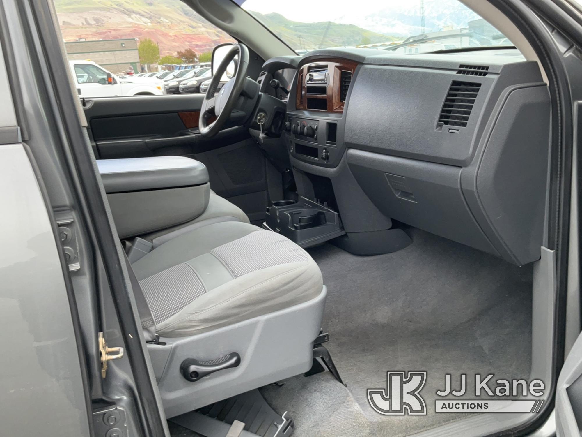 (Salt Lake City, UT) 2006 Dodge 1500 4x4 Crew-Cab Pickup Truck Runs & Moves) (Airbag Light On