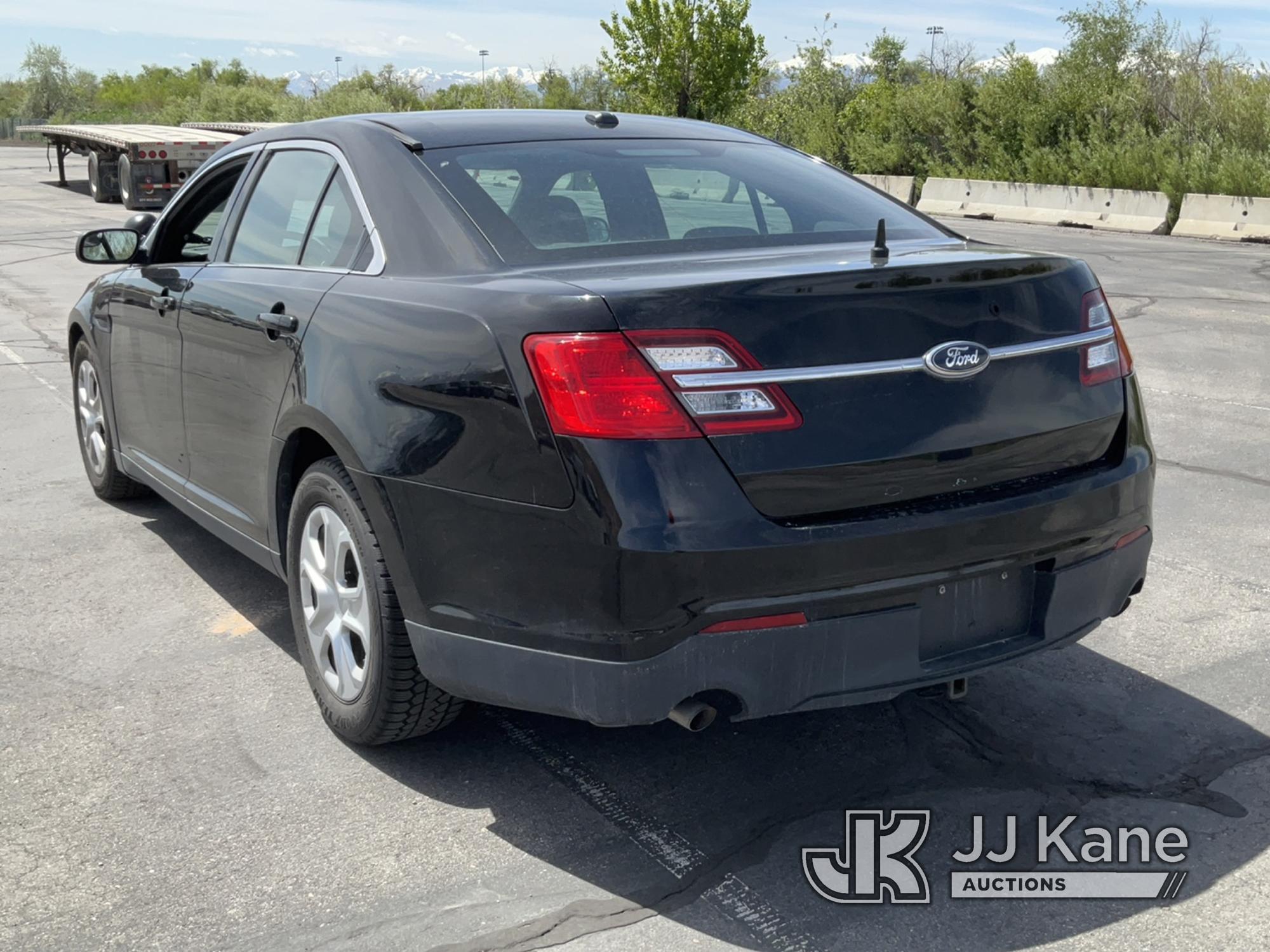 (Salt Lake City, UT) 2015 Ford Taurus AWD Interceptor 4-Door Sedan Runs & Moves) (Airbag & Traction