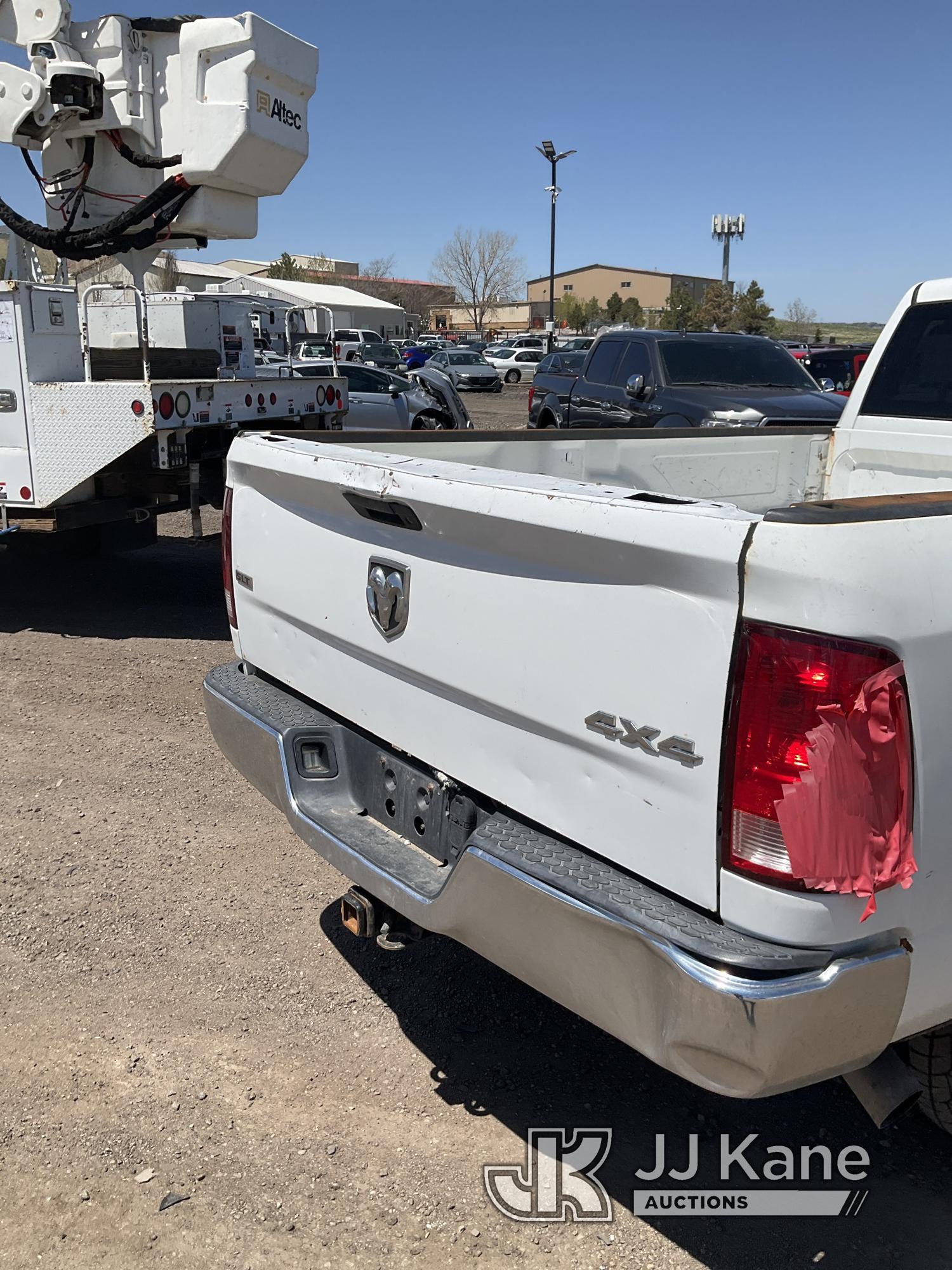 (Castle Rock, CO) 2014 Dodge 3500 4x4 Crew-Cab Pickup Truck Runs  & Moves) (Check Engine Light On