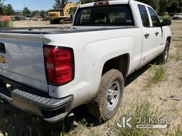 (Anderson, CA) 2017 Chevrolet Silverado 1500 4x4 Extended-Cab Pickup Truck Runs & Moves) (Check Engi