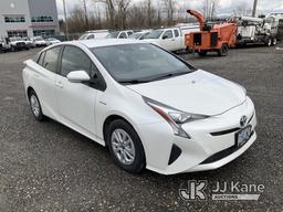 (Portland, OR) 2016 Toyota Prius Hybrid 4-Door Hatch Back Runs & Moves