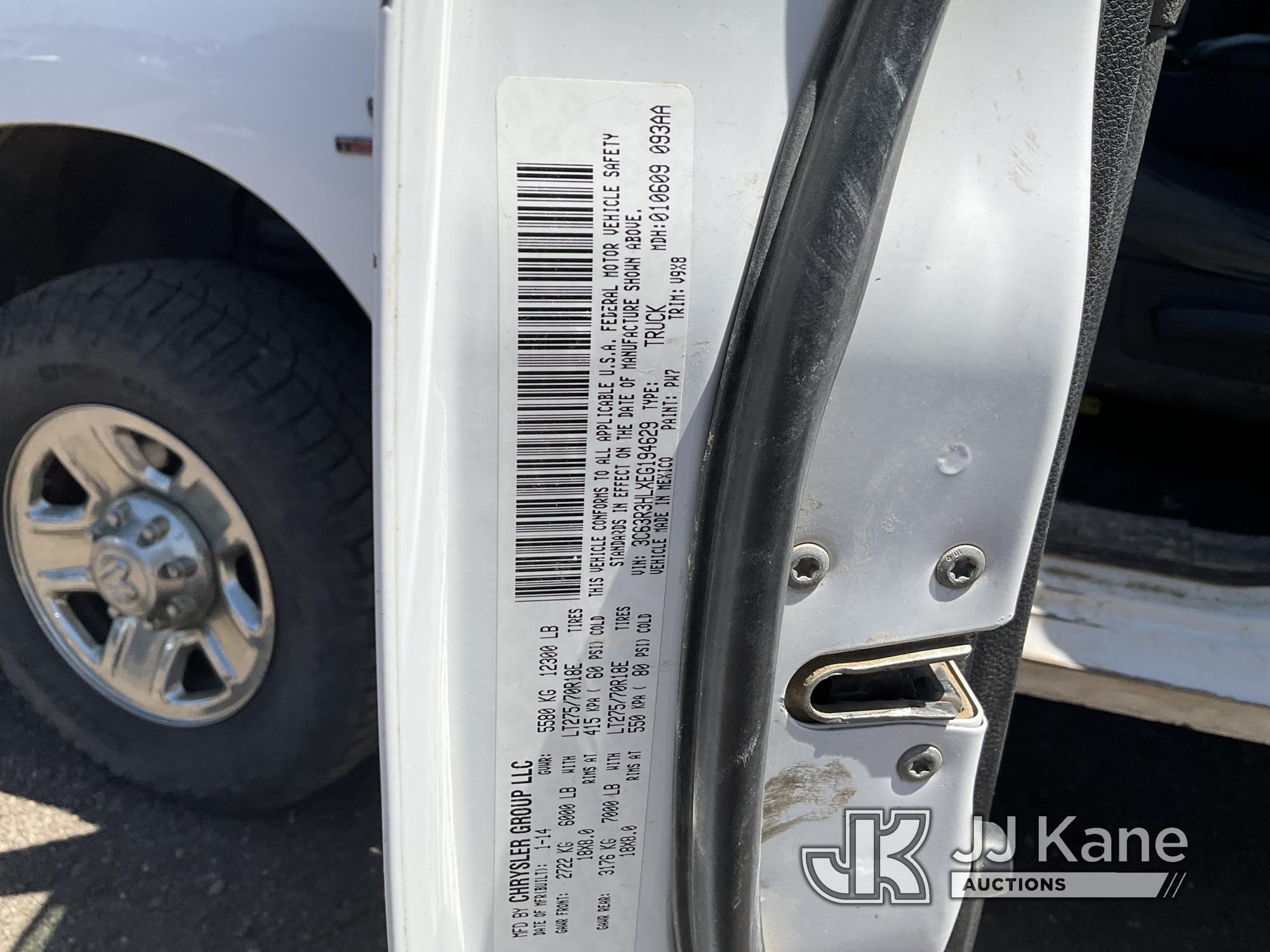 (Castle Rock, CO) 2014 Dodge 3500 4x4 Crew-Cab Pickup Truck Runs  & Moves) (Check Engine Light On