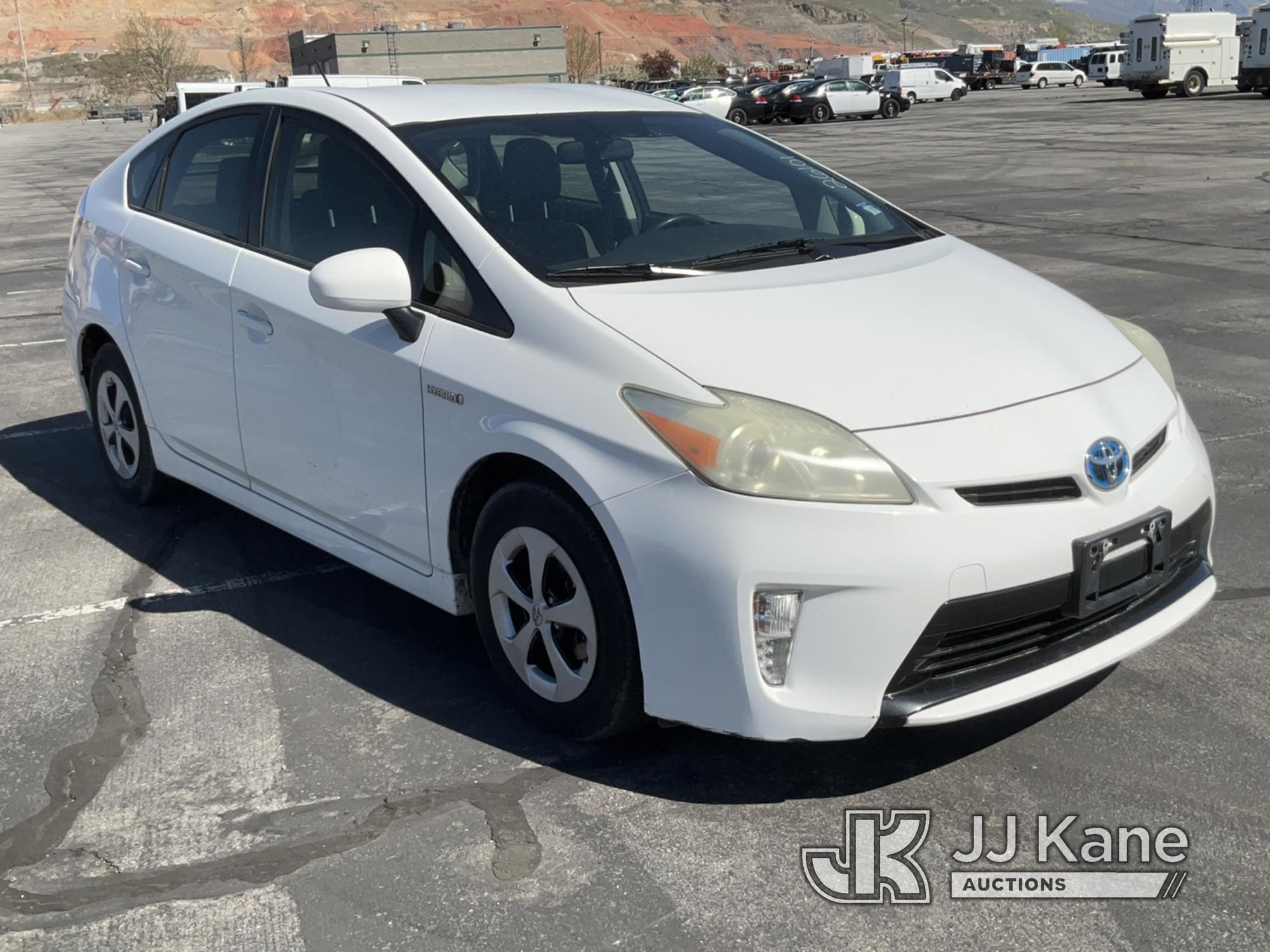 (Salt Lake City, UT) 2012 Toyota Prius 4-Door Hatch Back Runs & Moves