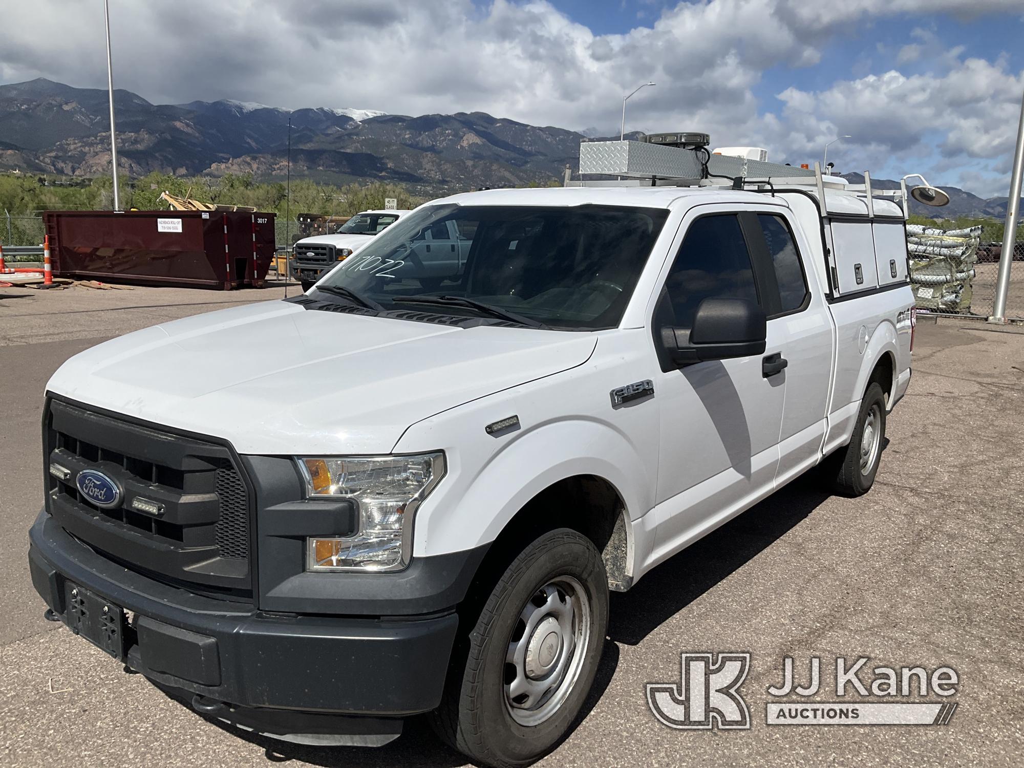 (Castle Rock, CO) 2015 Ford F150 4x4 Extended-Cab Pickup Truck Runs & Moves) (Minor Body Damage