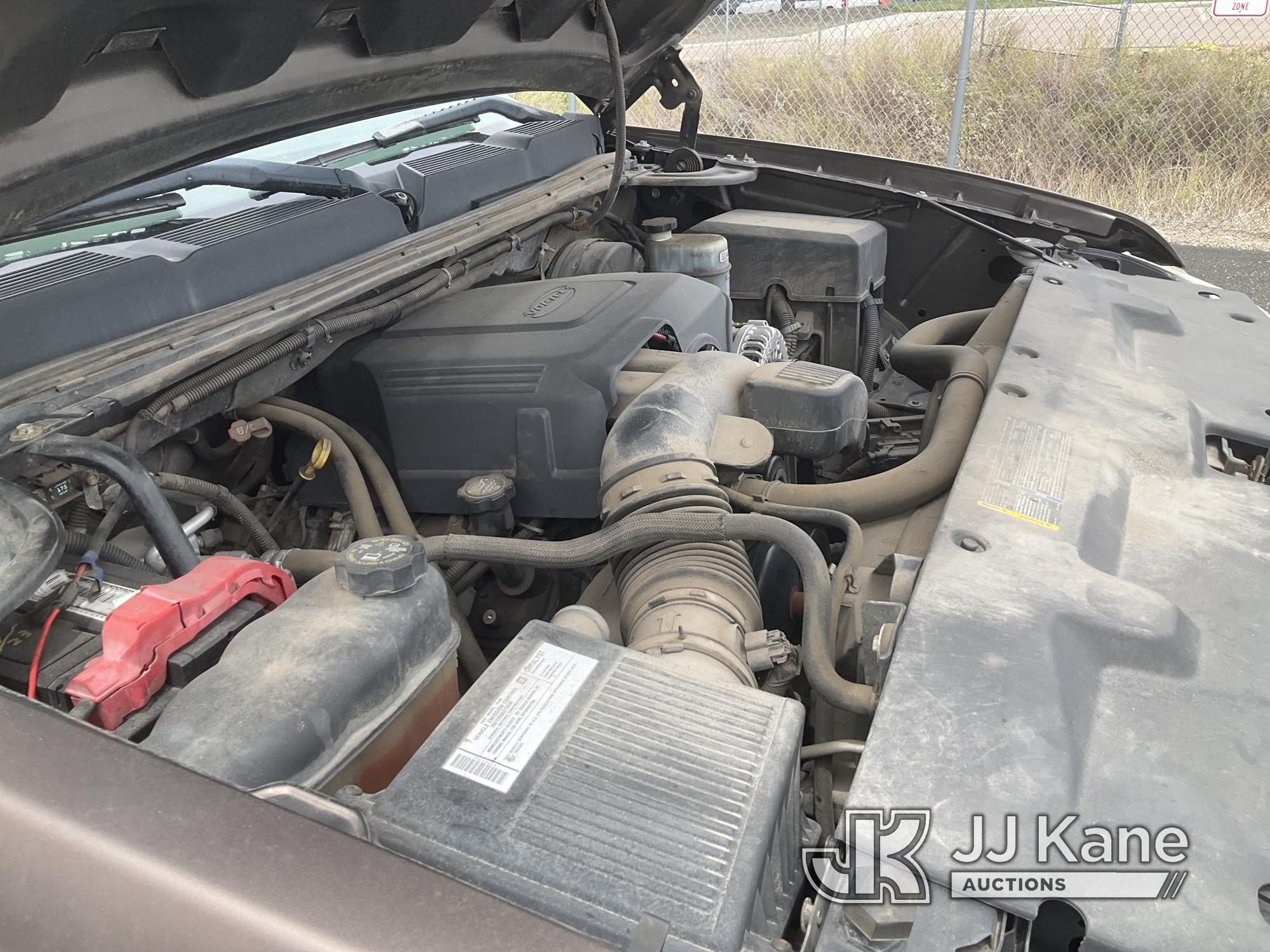 (Castle Rock, CO) 2007 Chevrolet Silverado 1500 4x4 Crew-Cab Pickup Truck Runs & Moves) (Paint Damag