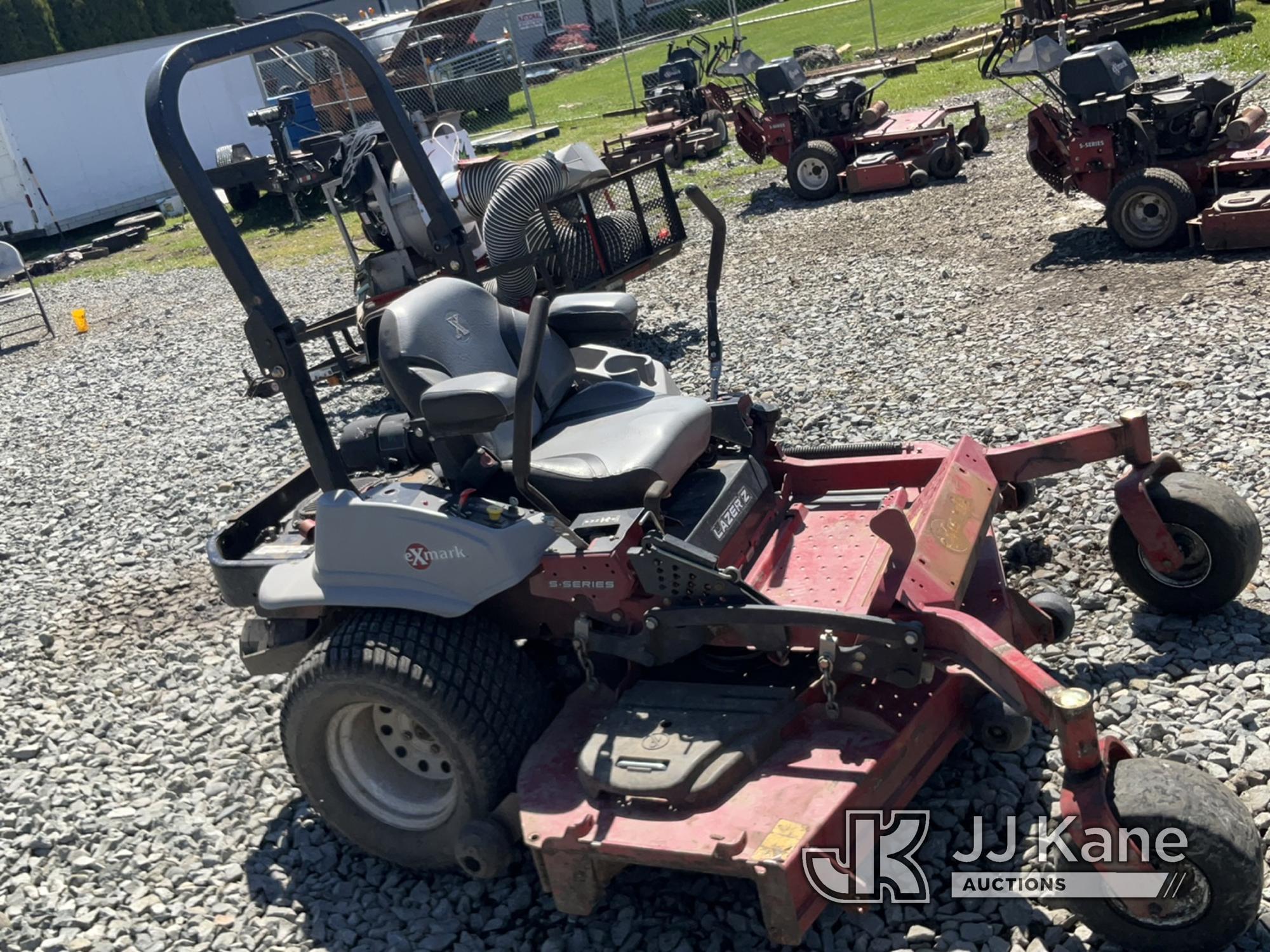 (Tacoma, WA) 2017 Exmark Lazer Zero Turn Riding Mower Runs & Moves) (Tires Are Fair, Everything Work