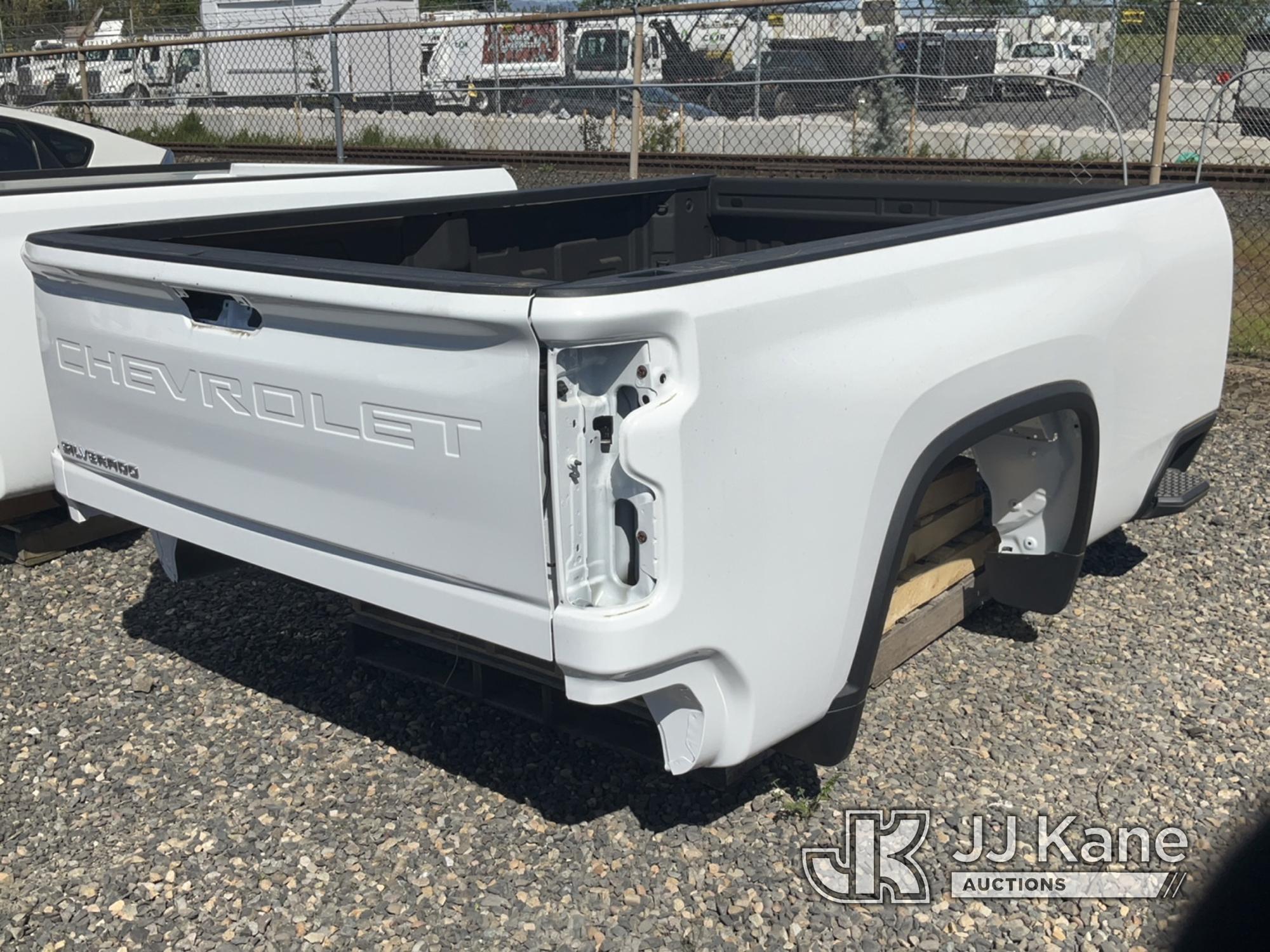 (Portland, OR) 2023 Chevrolet Silverado Truck Bed Operates, 8 FT Long & 6 FT Wide