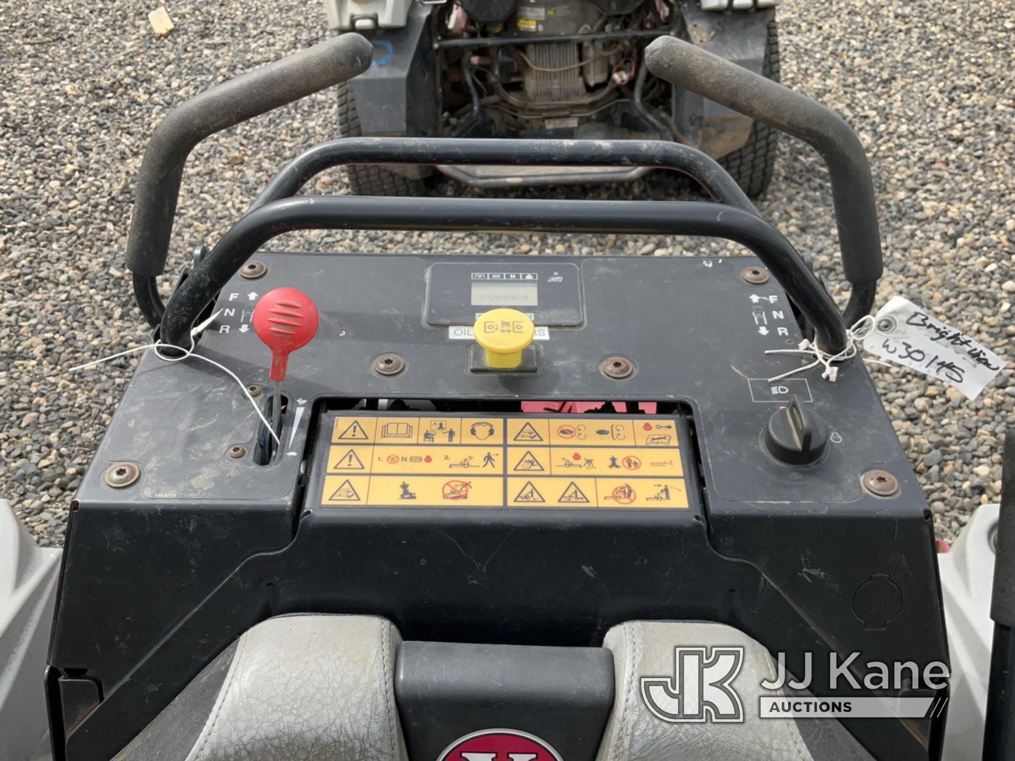 (Portland, OR) 2014 Exmark Staris S-Series Zero Turn Riding Mower Runs & Moves