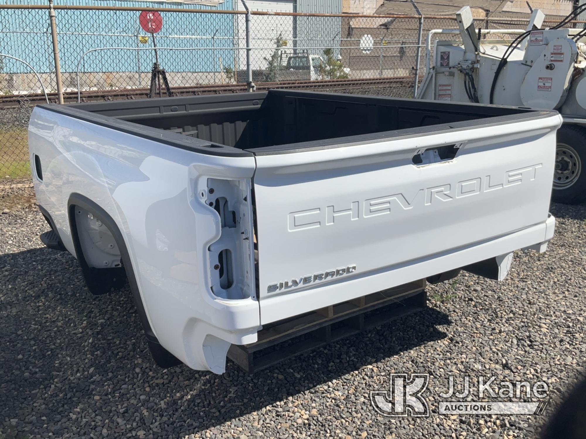 (Portland, OR) 2023 Chevrolet Silverado Truck Bed Operates, 8 FT Long & 6 FT Wide