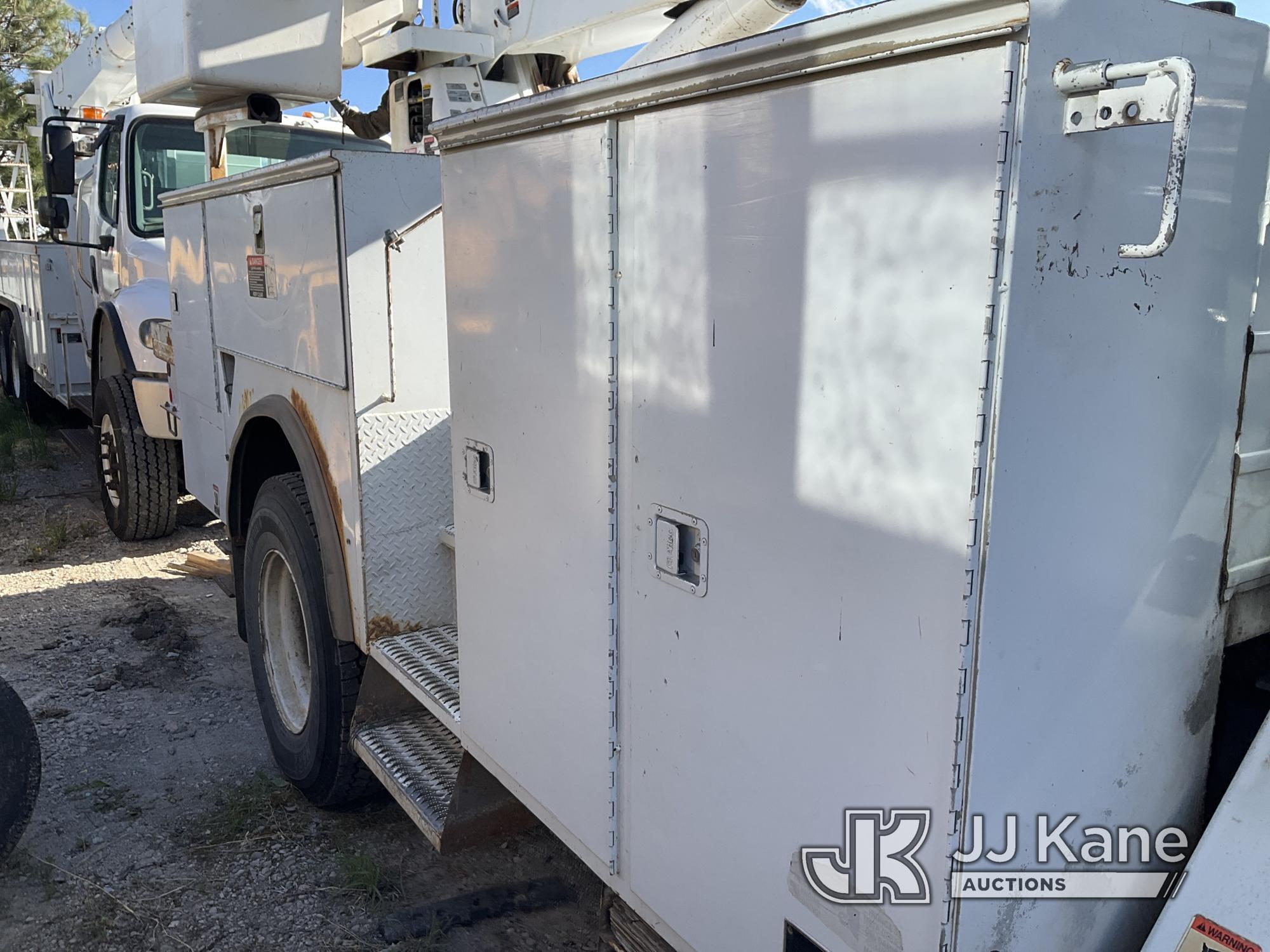 (Castle Rock, CO) Altec AA755L, Material Handling Bucket Truck rear mounted on 2007 International 73