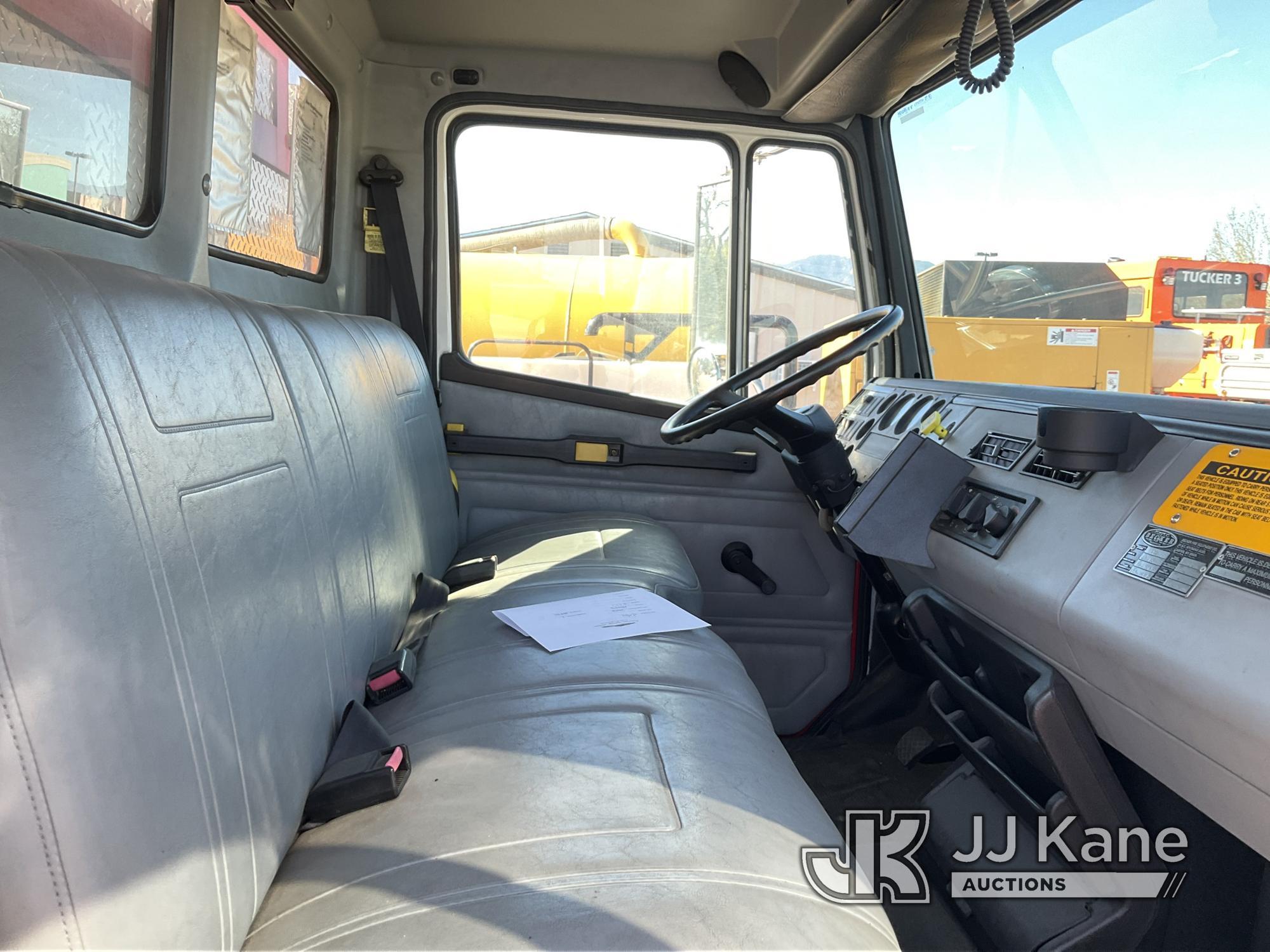 (Castle Rock, CO) 1995 Freightliner FL70 Cab & Chassis Runs & Moves