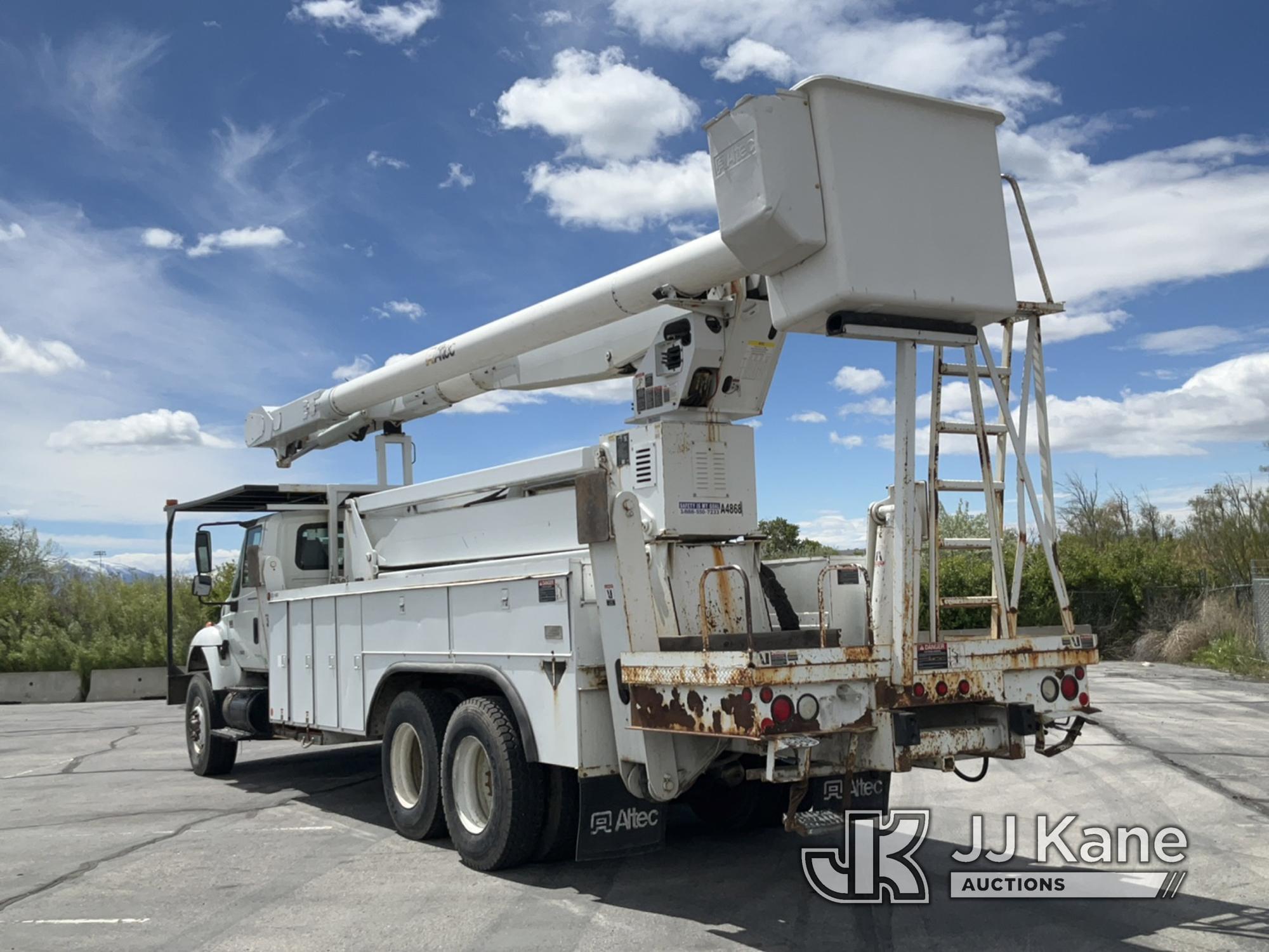 (Salt Lake City, UT) Altec AM900E100, rear mounted on 2006 International 7400 Utility Truck Red-Tagg