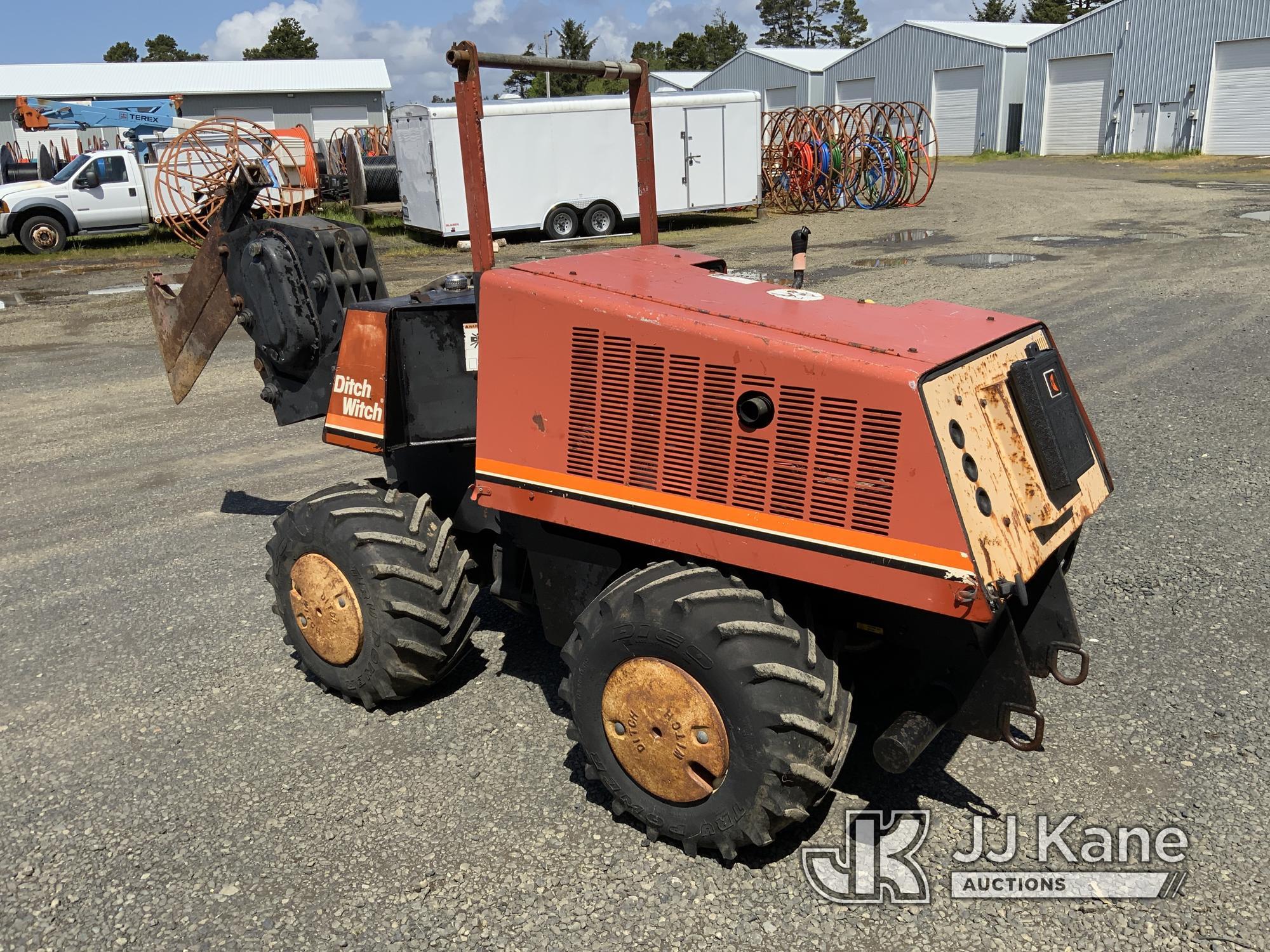 (South Beach, OR) 2000 Ditch Witch 410SXD Walk Beside Articulating Cable Plow Runs, Moves, Operates