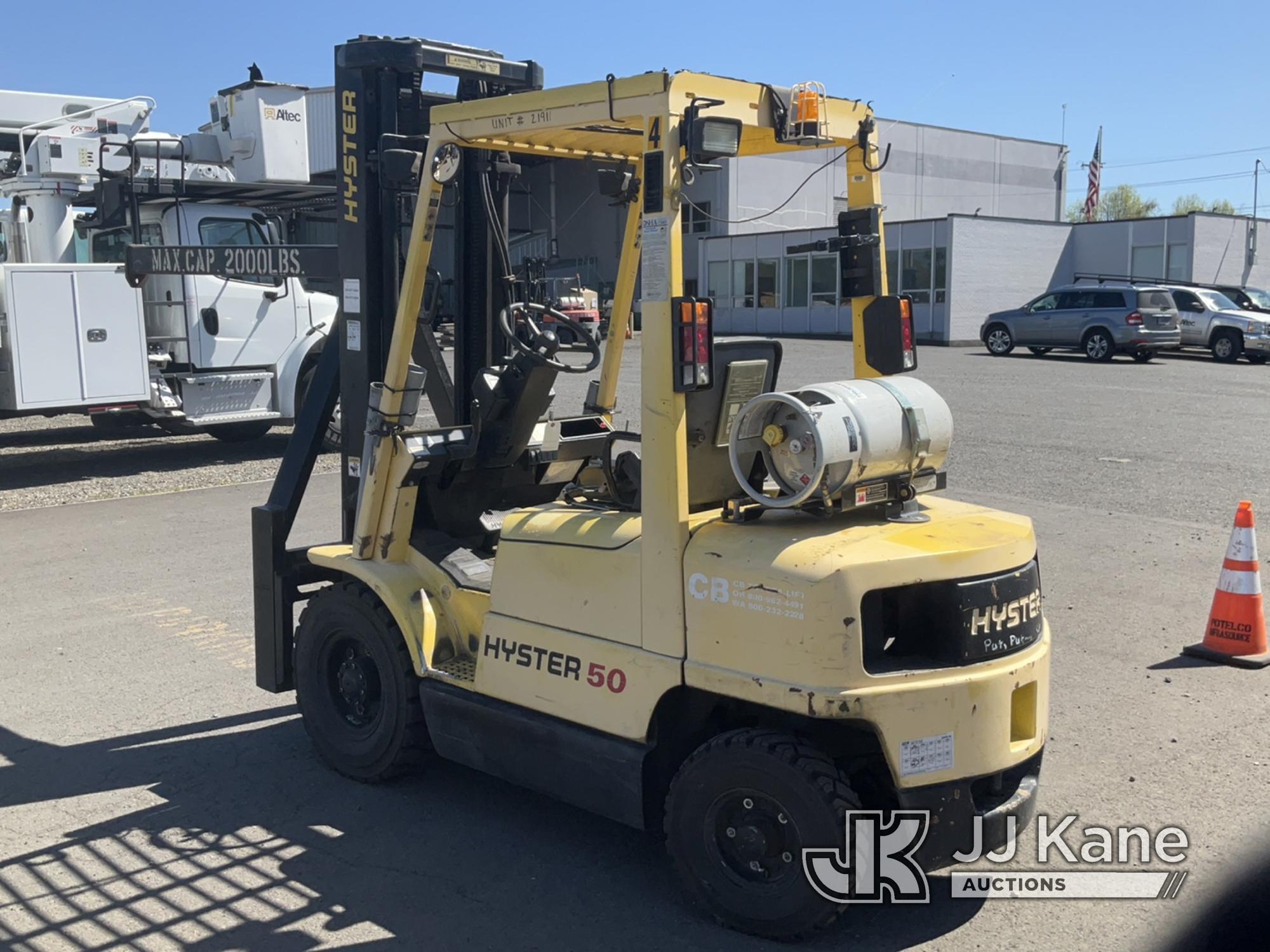 (Portland, OR) 2001 Hyster H50XM Pneumatic Tired Forklift Runs, Moves & Operates