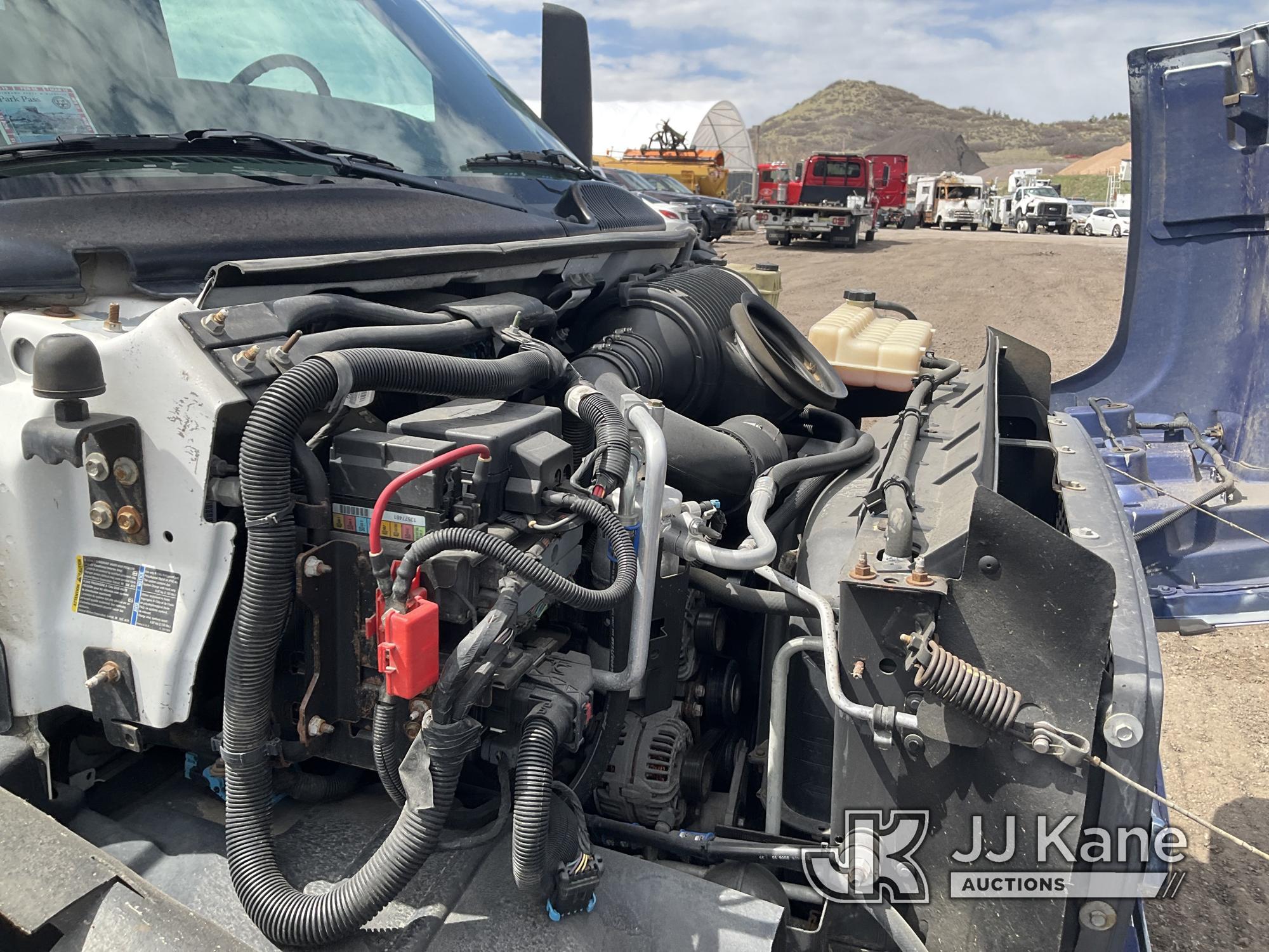 (Castle Rock, CO) 2007 Chevrolet CV4042 Passenger Bus Runs & Moves) (Door open/close functions,