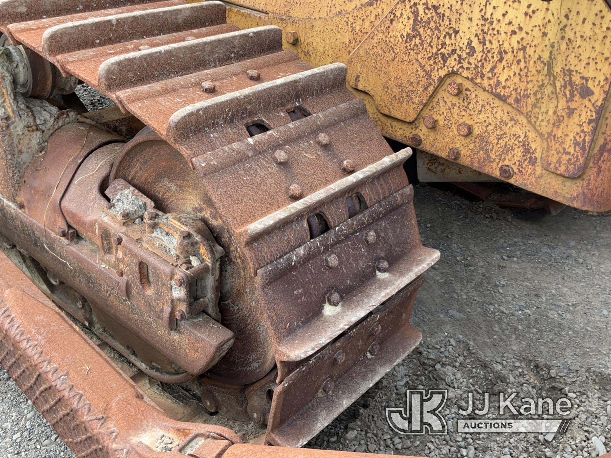 (Eureka, CA) 1972 Caterpillar D6C Crawler Tractor Runs & Operates) (True Hours Unknown