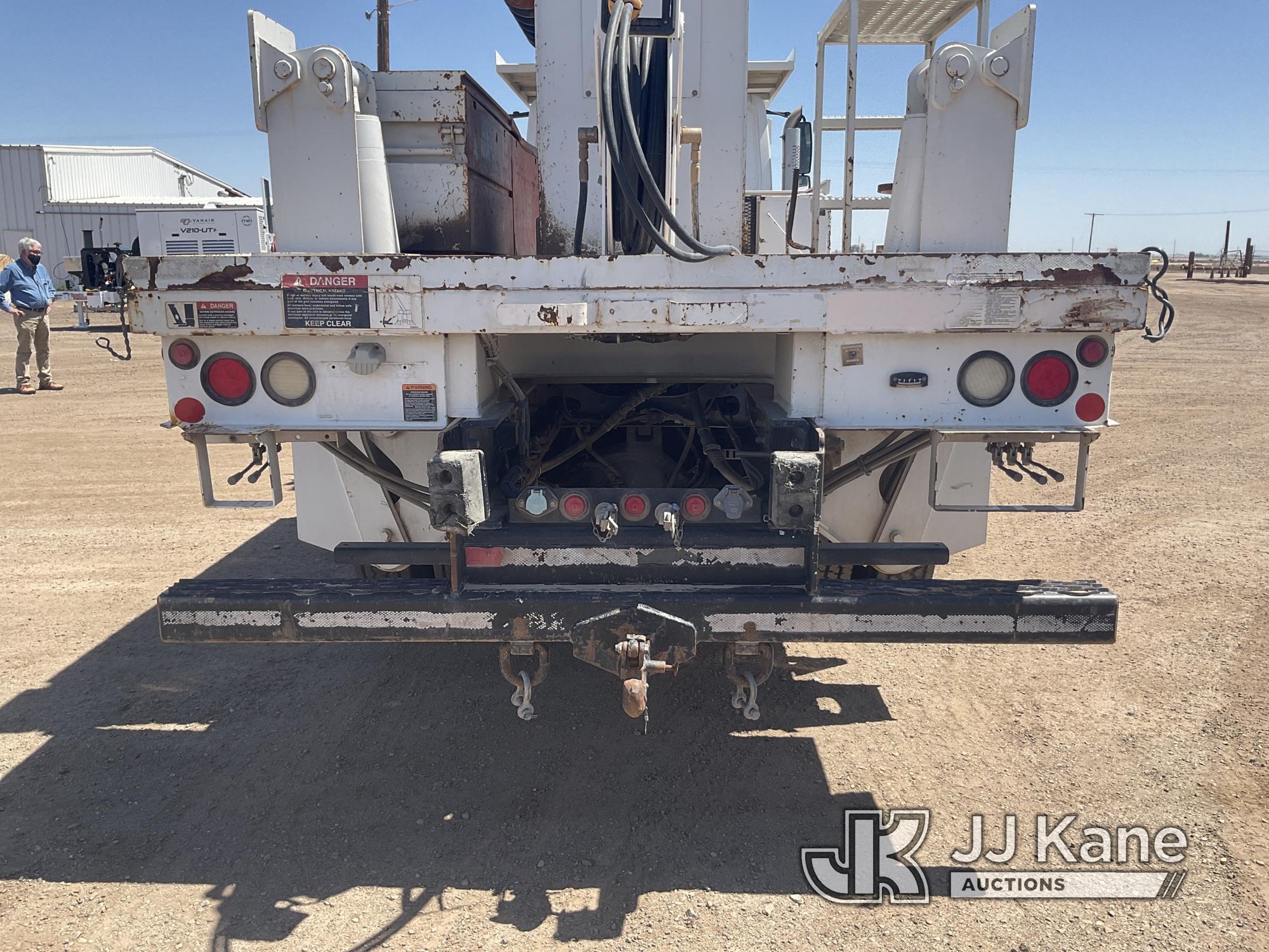 (Brawley, CA) Altec D4060B-TR, Digger Derrick rear mounted on 2015 International 7500 6x6 T/A Flatbe