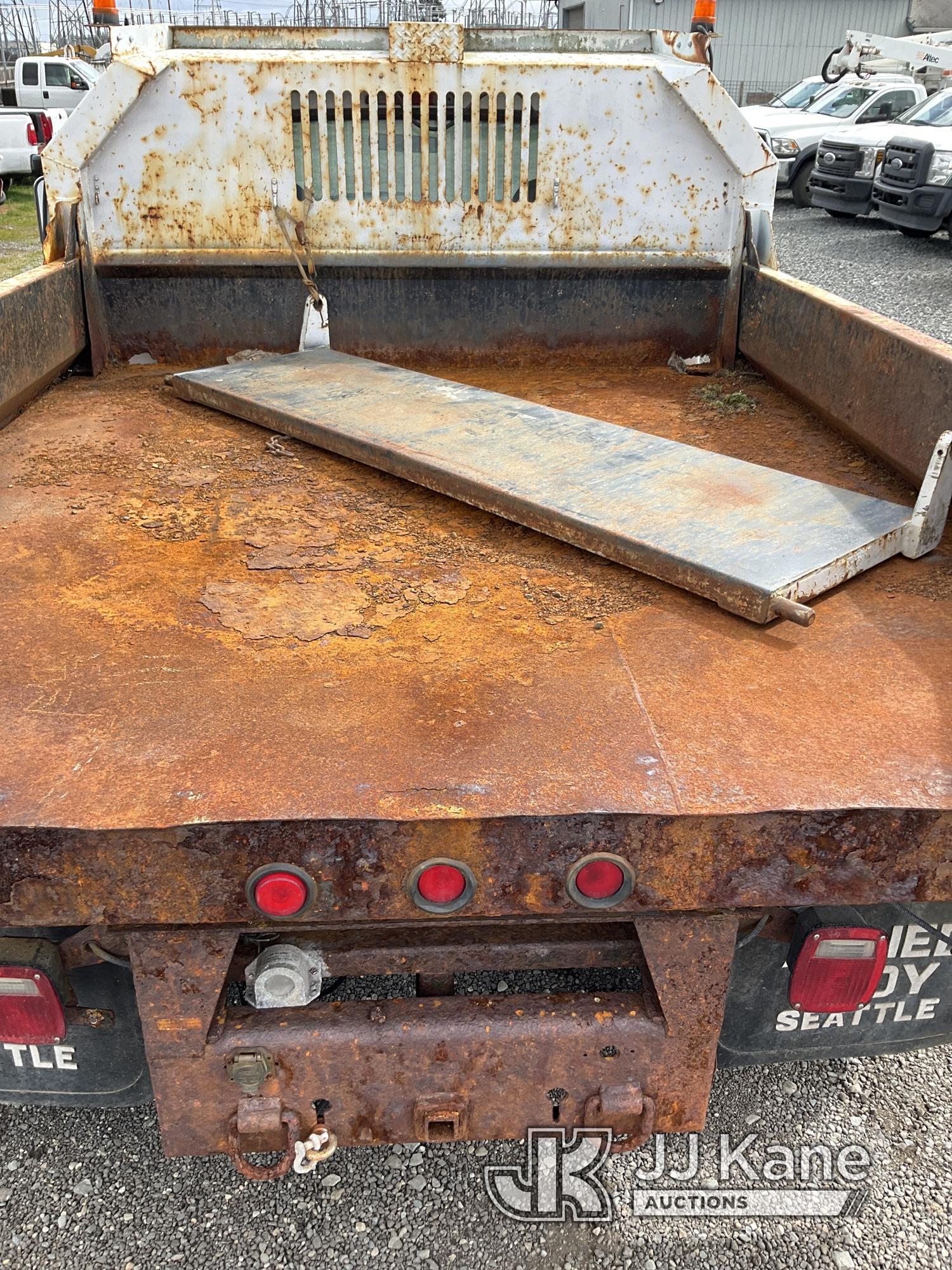 (Tacoma, WA) 1997 Ford F350 4x4 Dump Truck Runs, Moves & Dump Operates) (Rust Damage