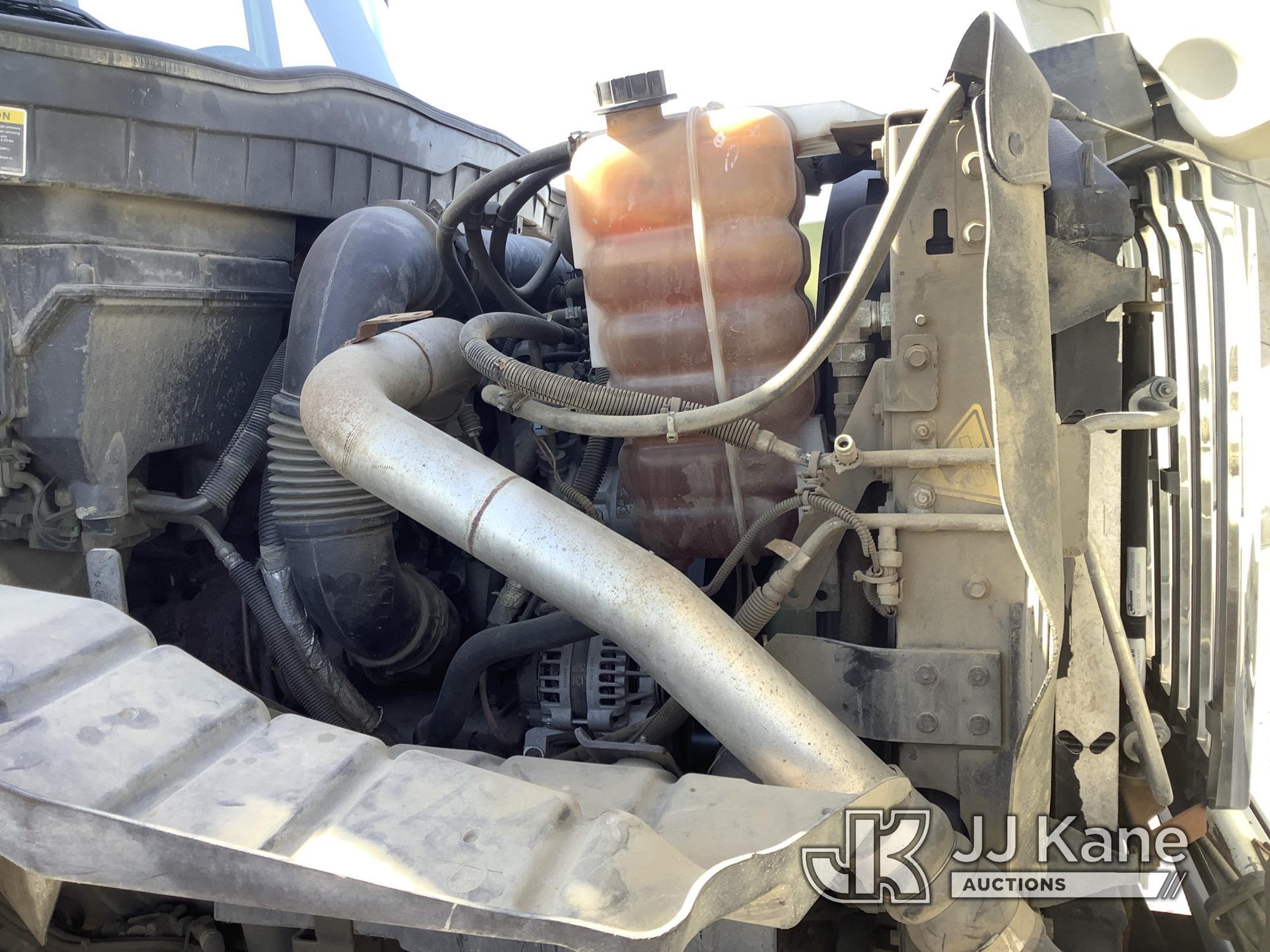 (Phoenix, AZ) Altec AM55, Over-Center Material Handling Bucket Truck mounted on 2014 International 7