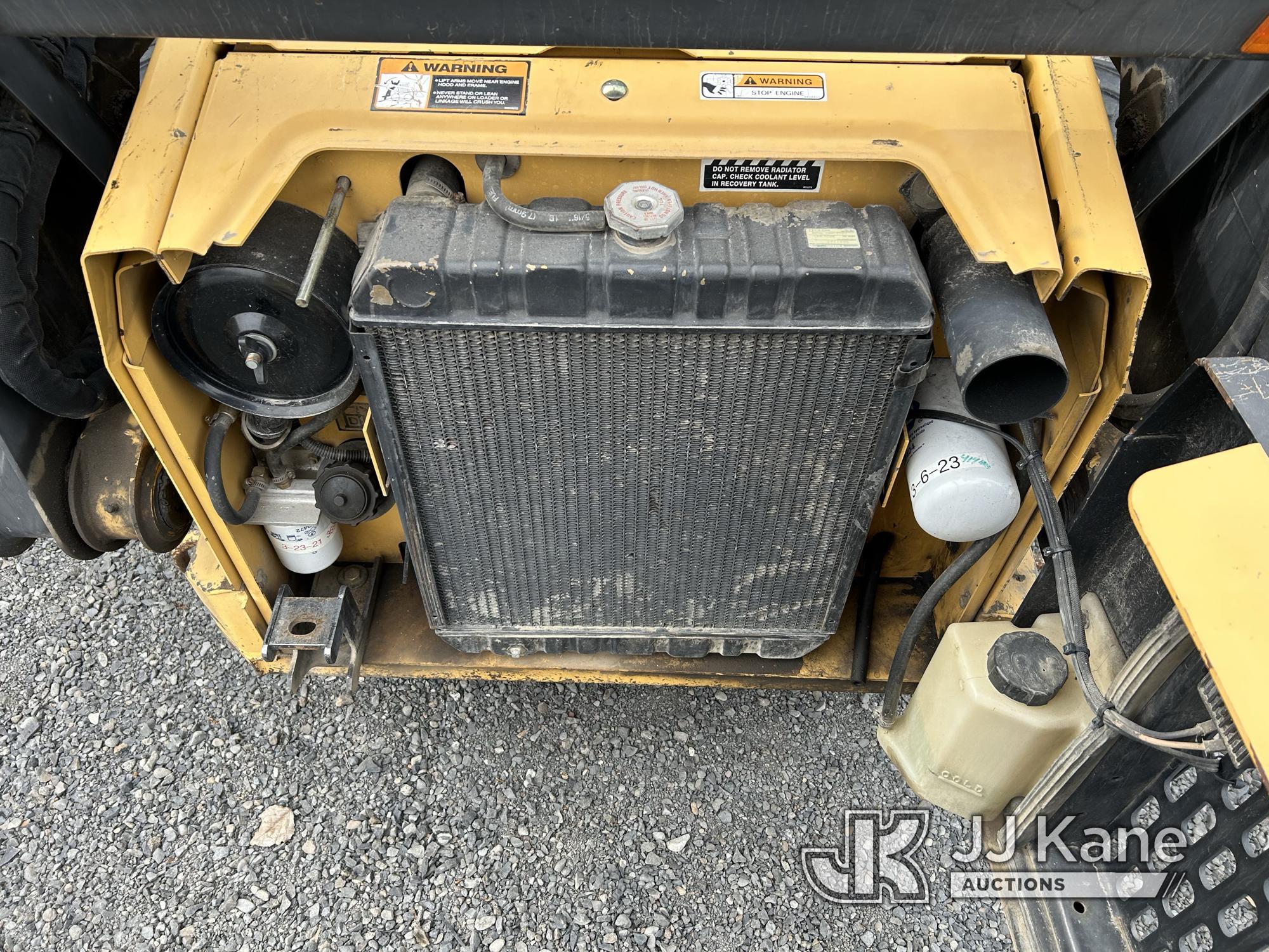 (Ephrata, WA) 1990 New Holland LX665 Skid Steer Loader Runs & Moves & Operates