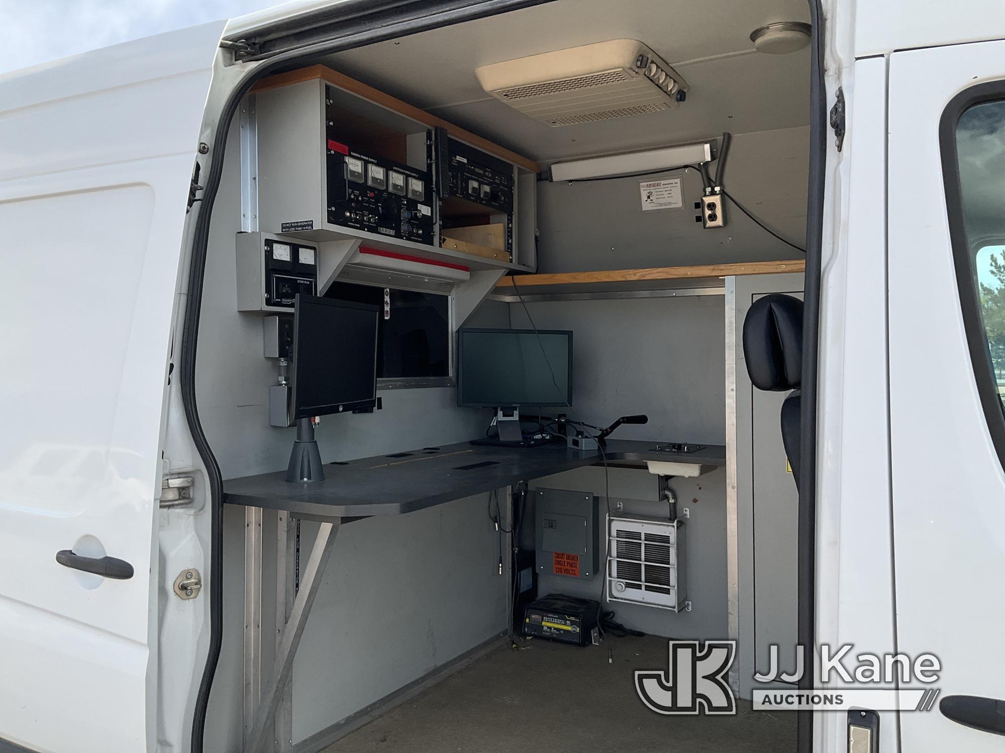 (Castle Rock, CO) 2008 Dodge Sprinter 3500 Cargo Van Runs, Moves & Operates) (Body Damage