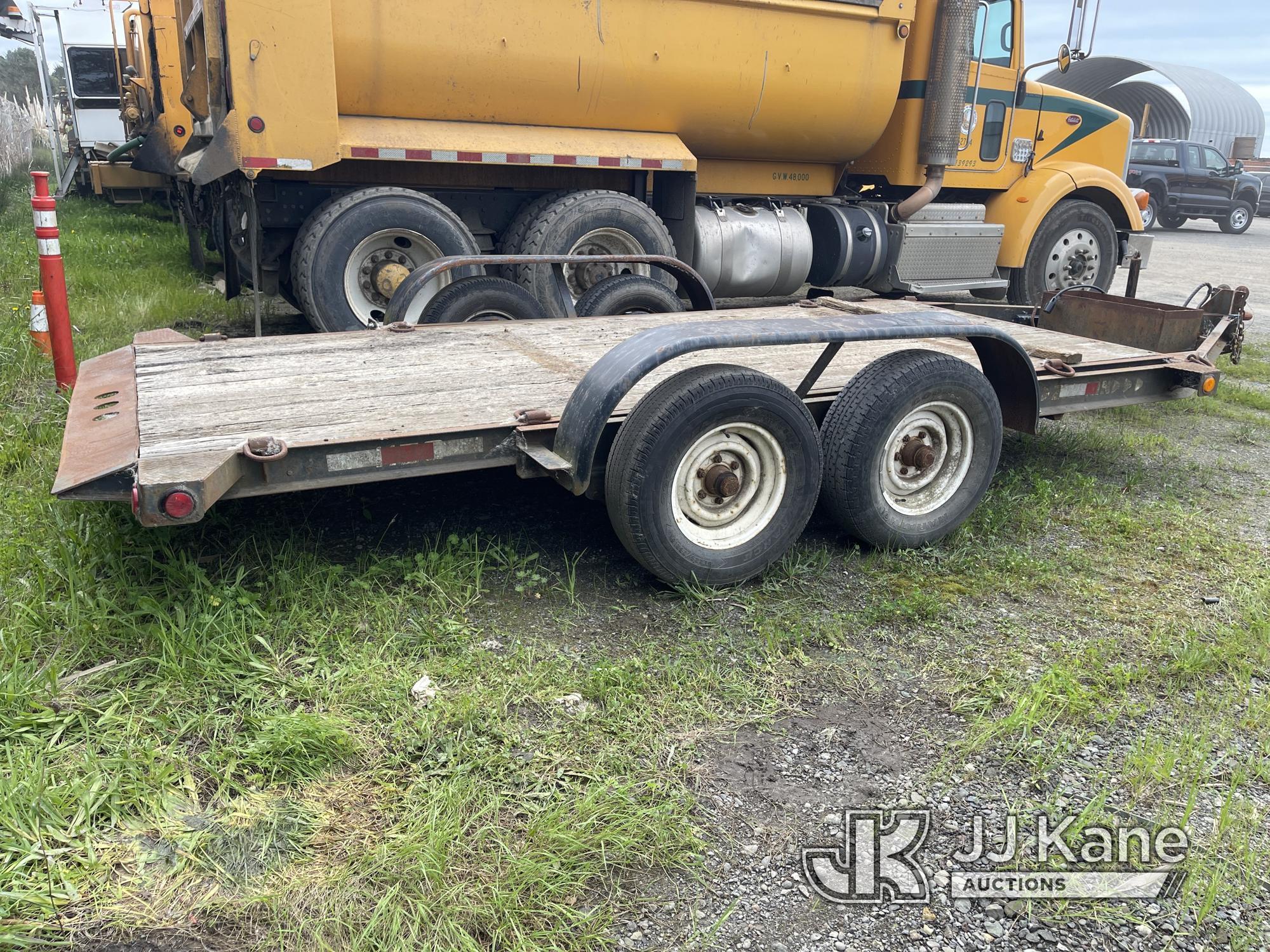 (Eureka, CA) 1996 Zieman 1150 Tilt-top Tagalong Equipment Trailer No vin plate