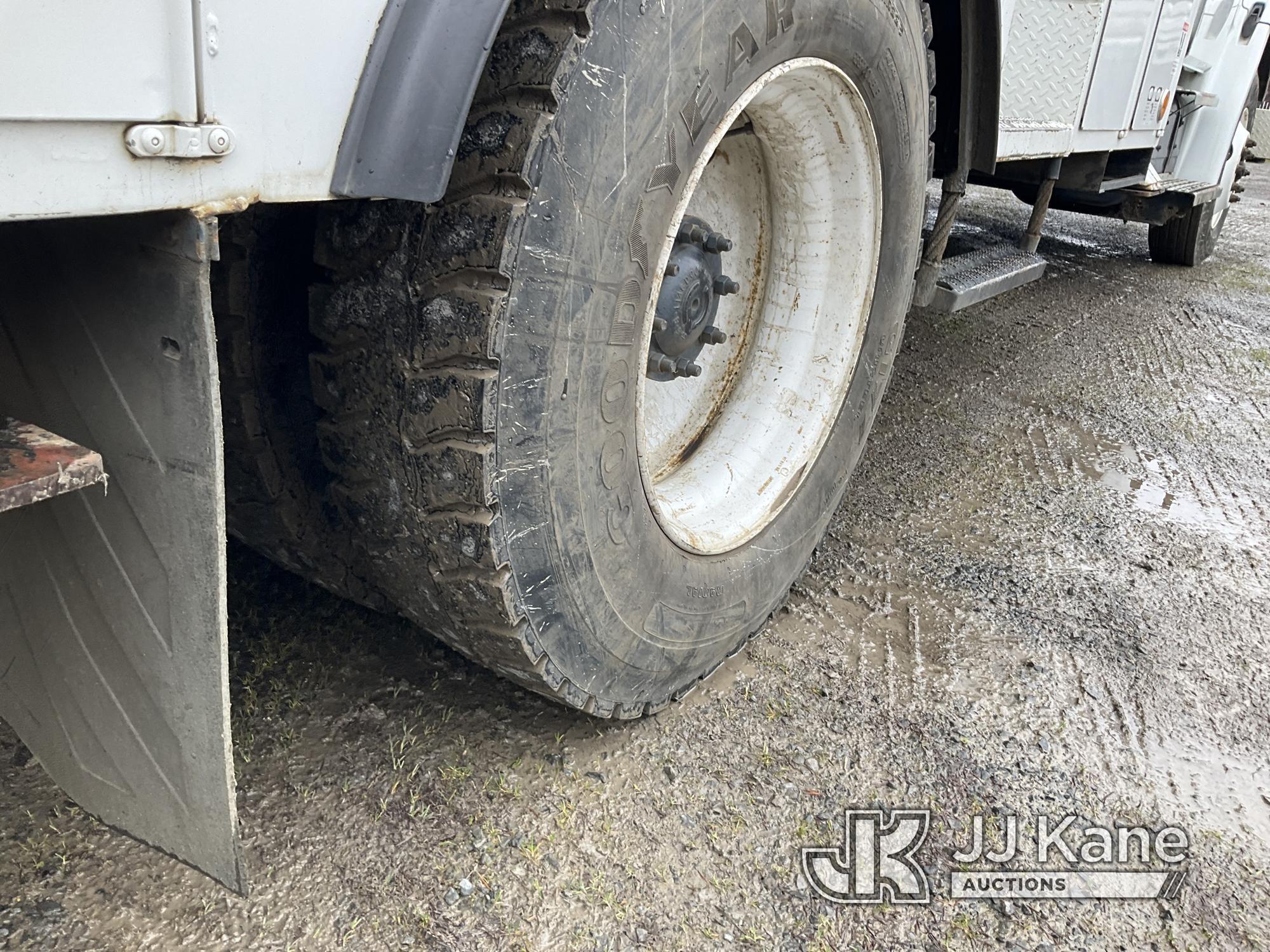 (Eatonville, WA) HiRanger 55-OM, Material Handling Bucket rear mounted on 2004 Freightliner FL80 Uti