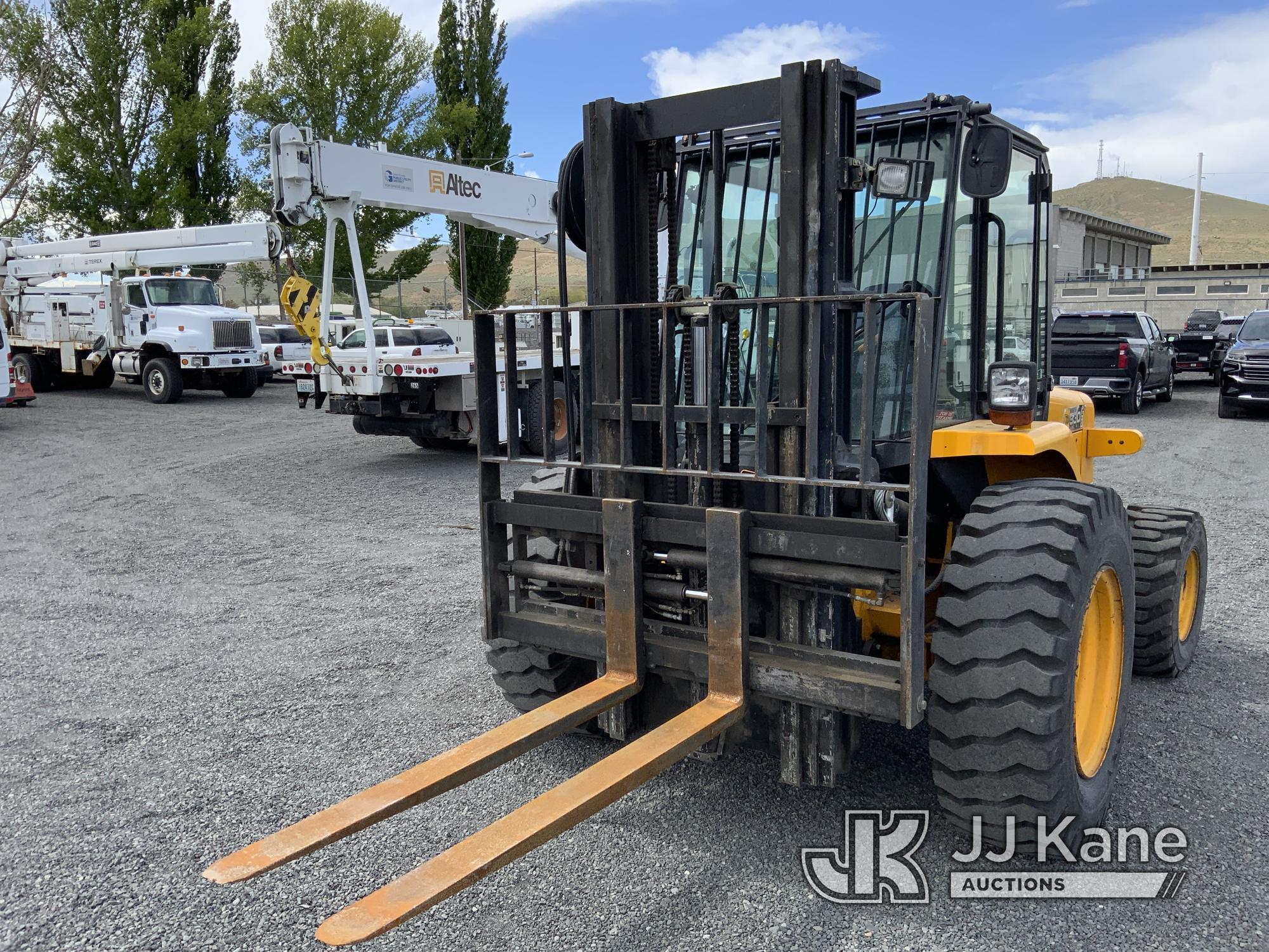 (Ephrata, WA) 2006 JCB 930 4x4 Rough Terrain Forklift Runs, Moves,  & Operates