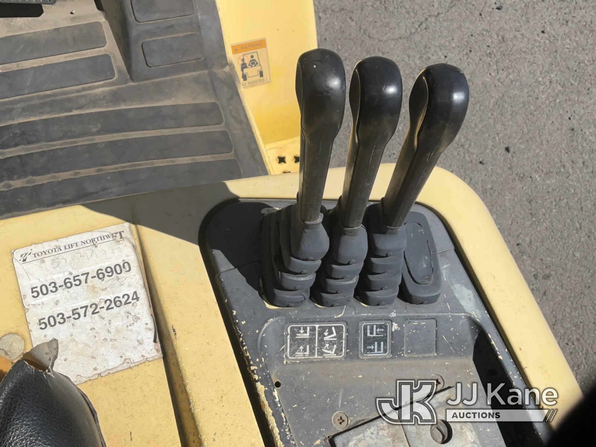 (Portland, OR) 2001 Hyster H50XM Pneumatic Tired Forklift Runs, Moves & Operates