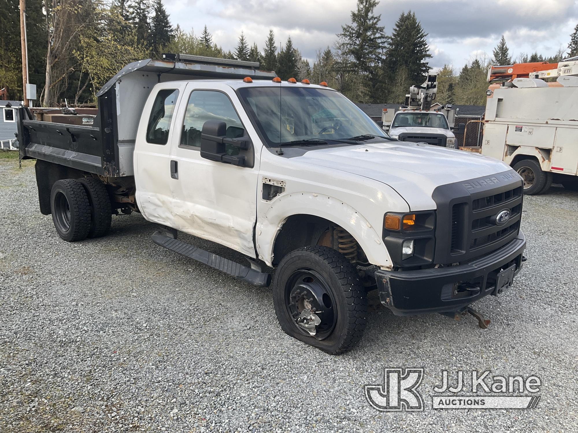 (Eatonville, WA) 2007 Ford F550 4x4 Dump Flatbed Truck Not Running, Condition Unknown, Will Need To