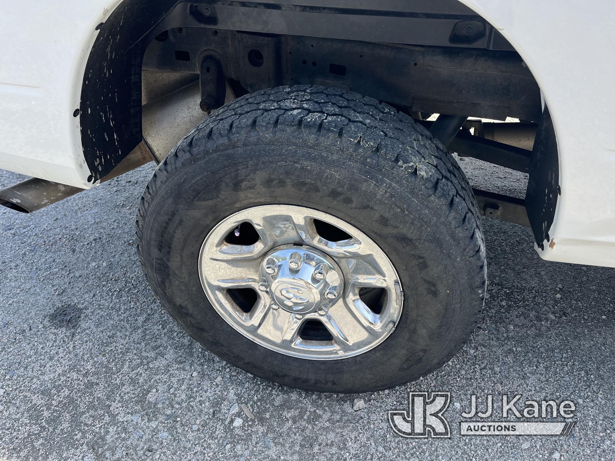 (Chester, VA) 2018 RAM 2500 4x4 Crew-Cab Pickup Truck Runs & Moves) (Check Engine Light On, Small En