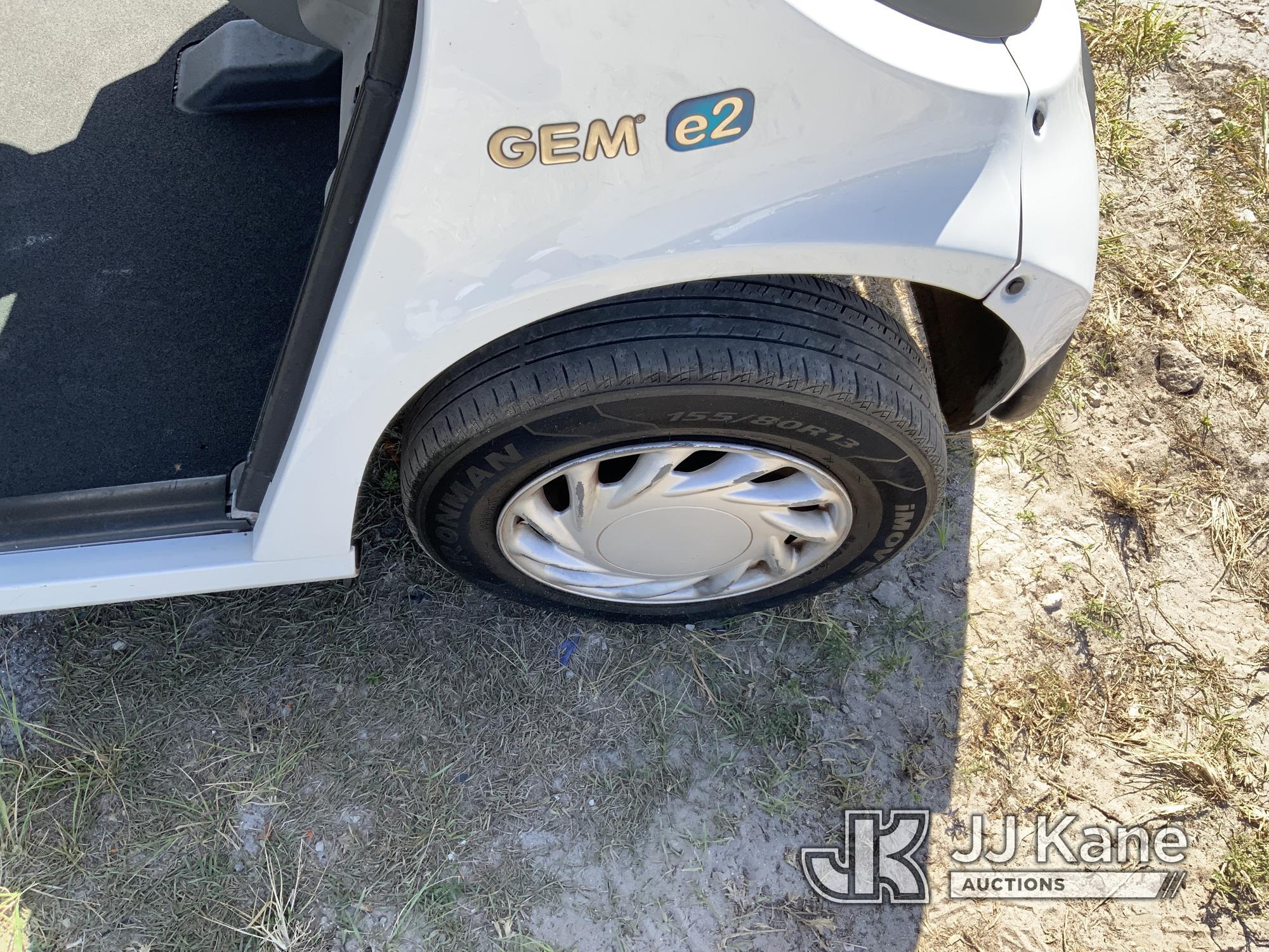 (Westlake, FL) 2017 GEM E2 Golf Cart Not Running & Condition Unknown)(FL Residents Purchasing Titled