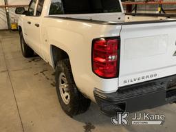 (Florence, SC) 2017 Chevrolet Silverado 1500 4x4 Extended-Cab Pickup Truck Runs & Moves) (Minor Body