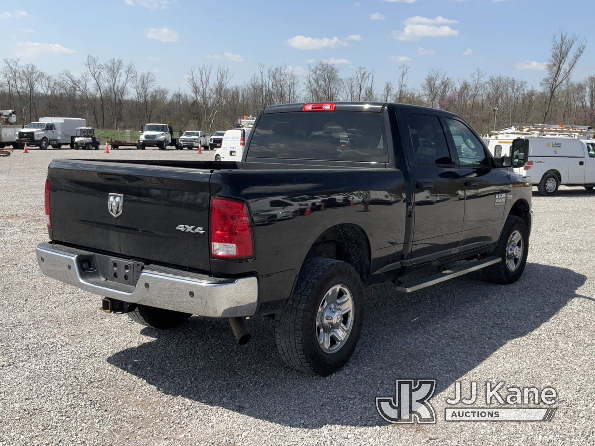 (Verona, KY) 2017 RAM W2500 4x4 Crew-Cab Pickup Truck Runs & Moves) (Engine Noise, Body Damage