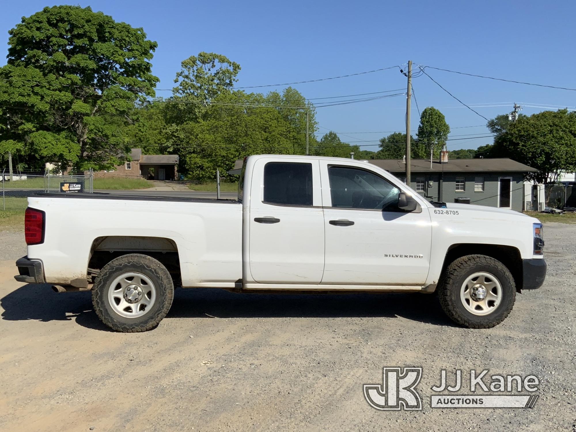 (Shelby, NC) 2018 Chevrolet Silverado 1500 4x4 Extended-Cab Pickup Truck Runs, Moves) (Major Steerin