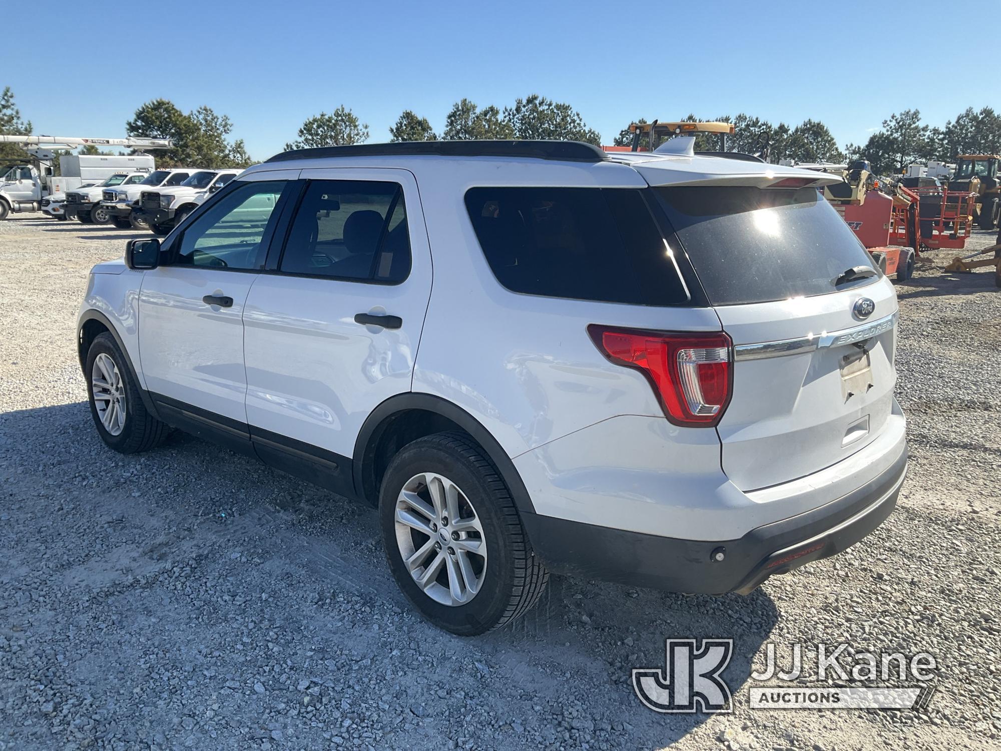 (Villa Rica, GA) 2017 Ford Explorer 4x4 4-Door Sport Utility Vehicle, (GA Power Unit) Runs & Moves