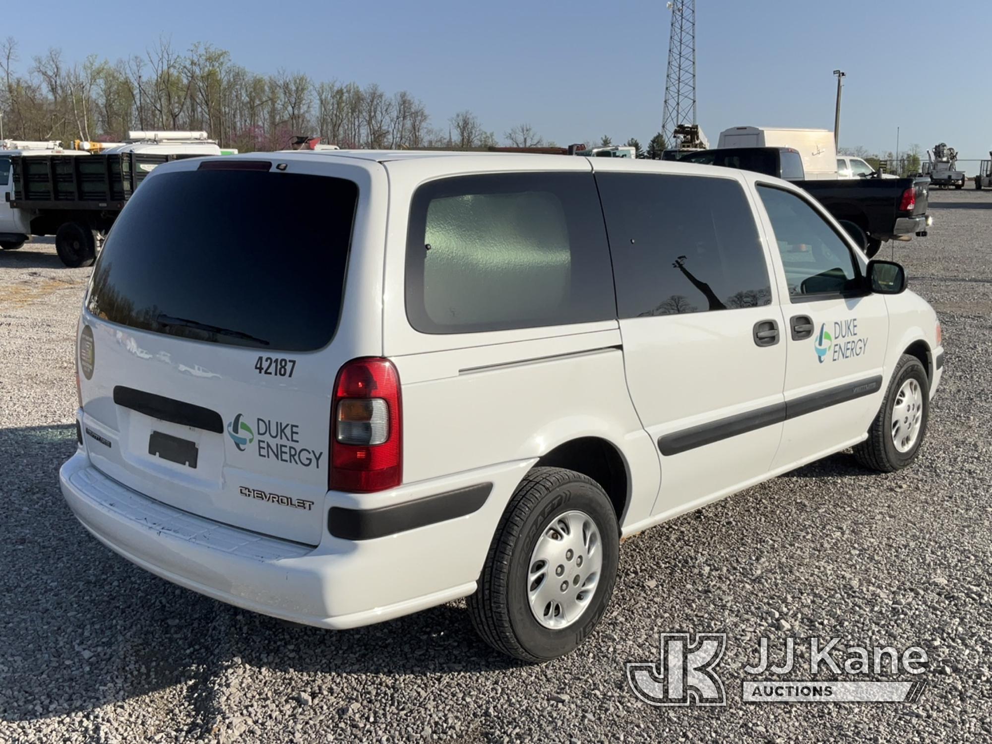 (Verona, KY) 2005 Chevrolet Venture Mini Cargo Van Runs & Moves) (Duke Unit